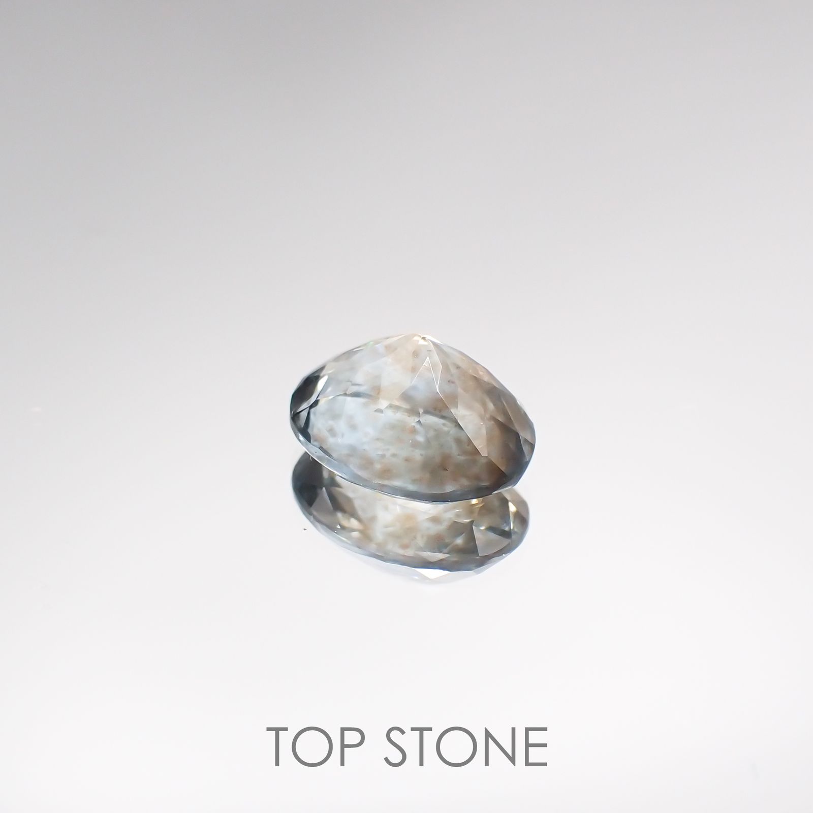 アベンチュリンアクアマリン(宝石名アクアマリン) ナイジェリア産 2.31ct 識別済[210712992]10×7.8mm前後