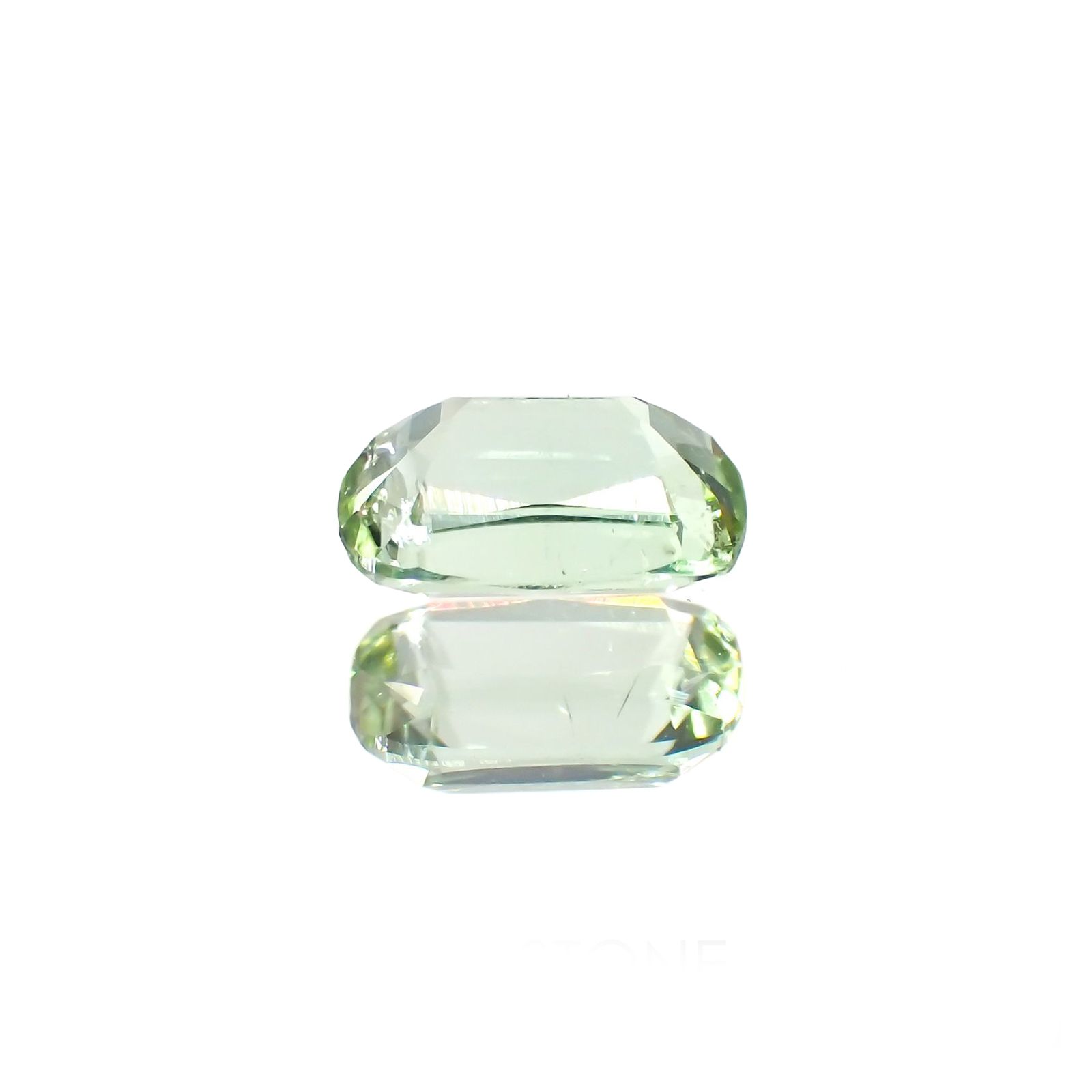ミントトルマリン(宝石名グリーン・トルマリン) アフガニスタン産 識別済 0.67ct / 6.6x4.3mm前後 [260313621]