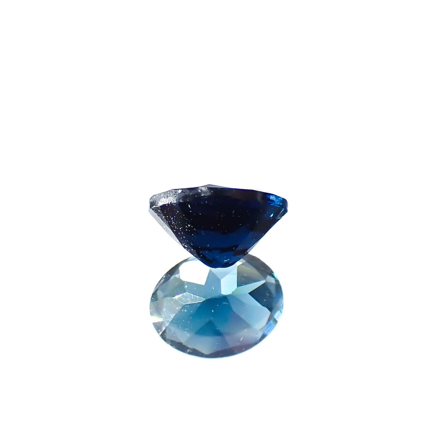 インディゴライト ブラジル産 0.36ct / 5.1x4mm前後 [250931101]