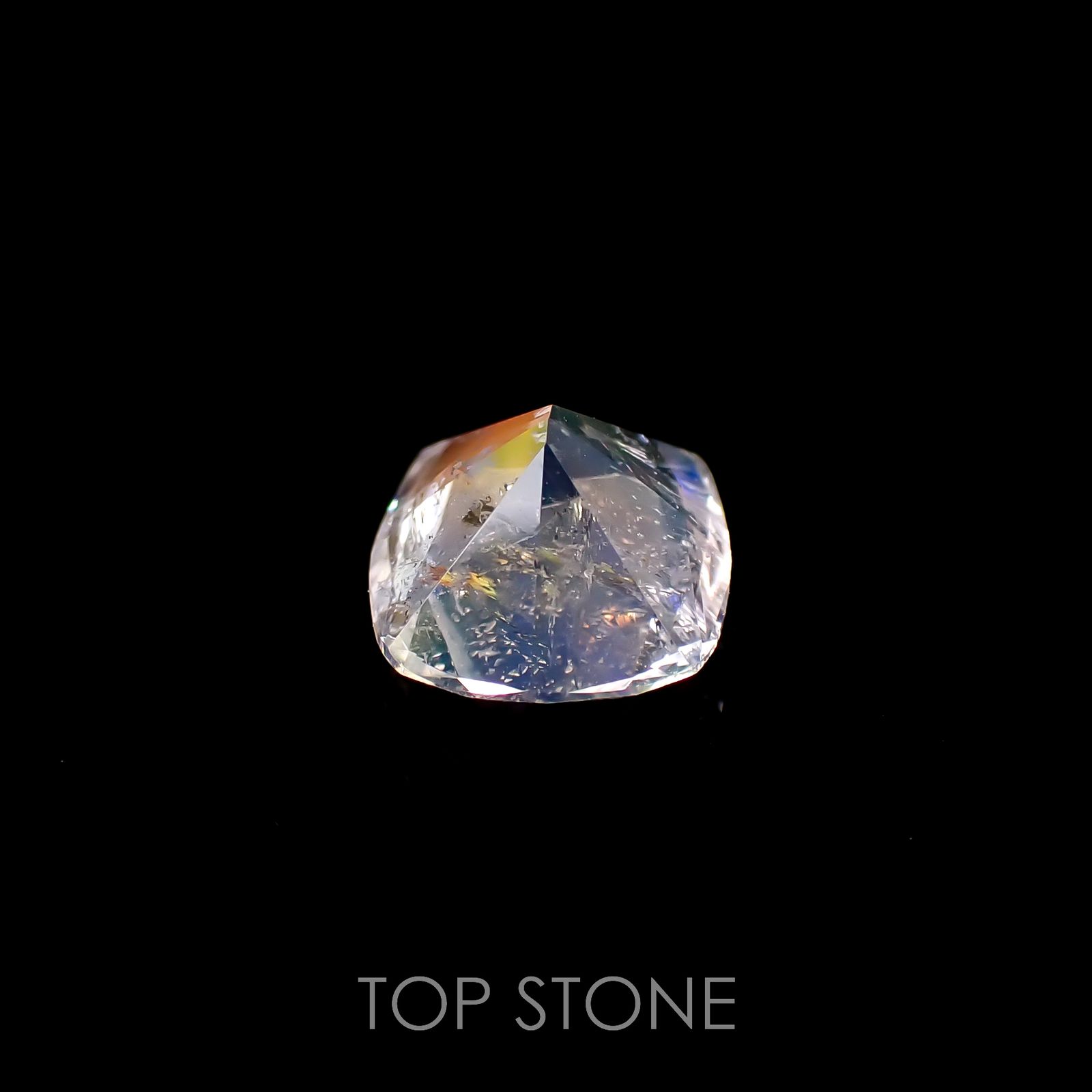 レインボームーンストーン(宝石名ラブラドライト)タンザニア産 1.15ct 識別済[220817472]7.6x4.6mm前後