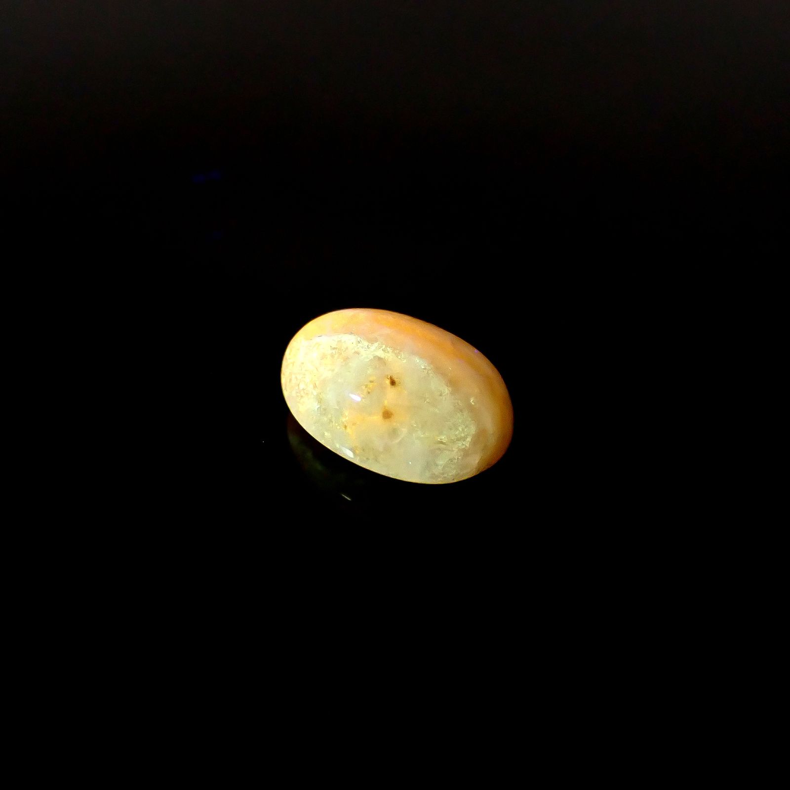 北海道石(北海道オパール) 北海道河東郡鹿追町然別産 4.12ct [250530386]13.1x9.2mm前後