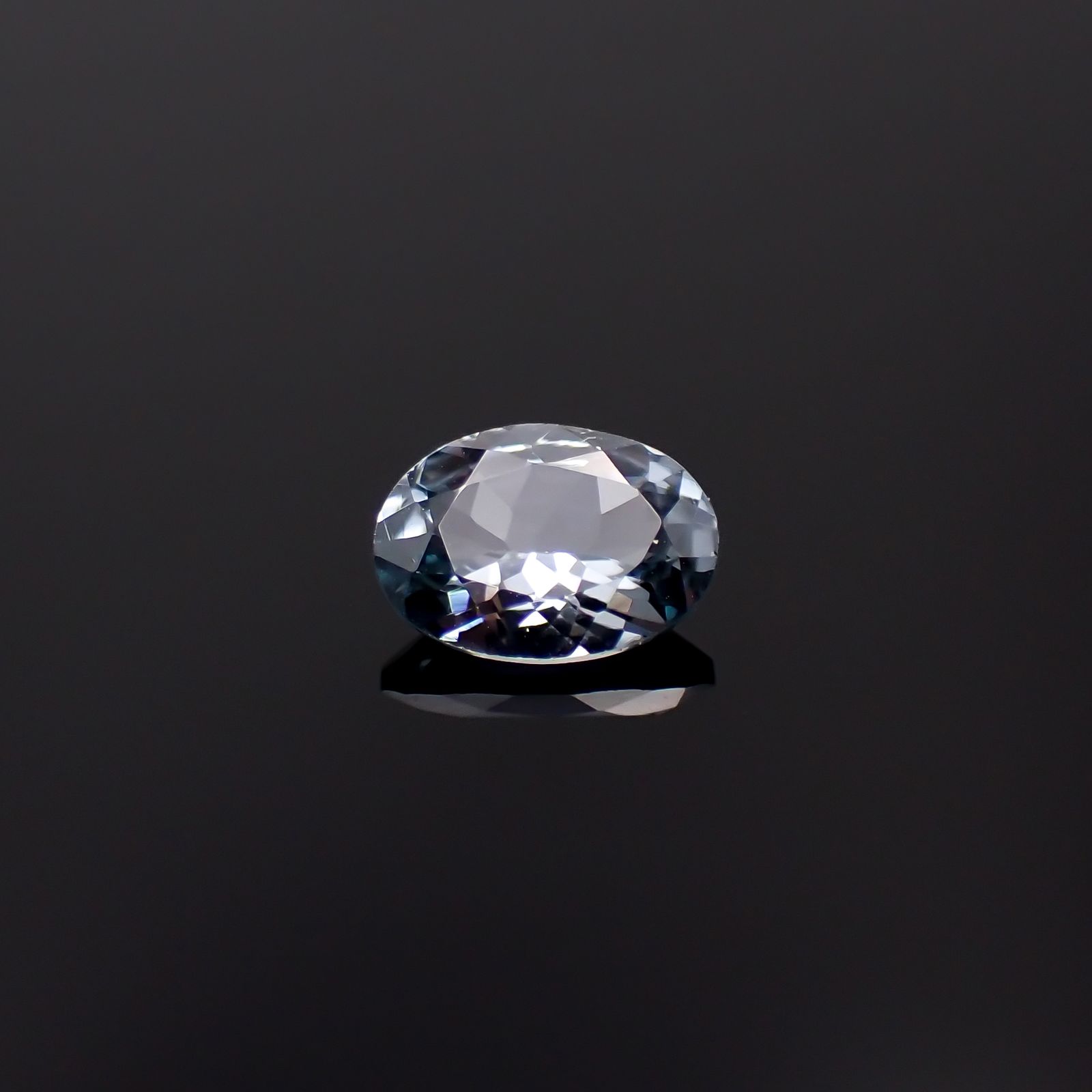 ブルーイッシュグレースピネル タンザニア産 0.81ct[231224888]7x5.1mm前後