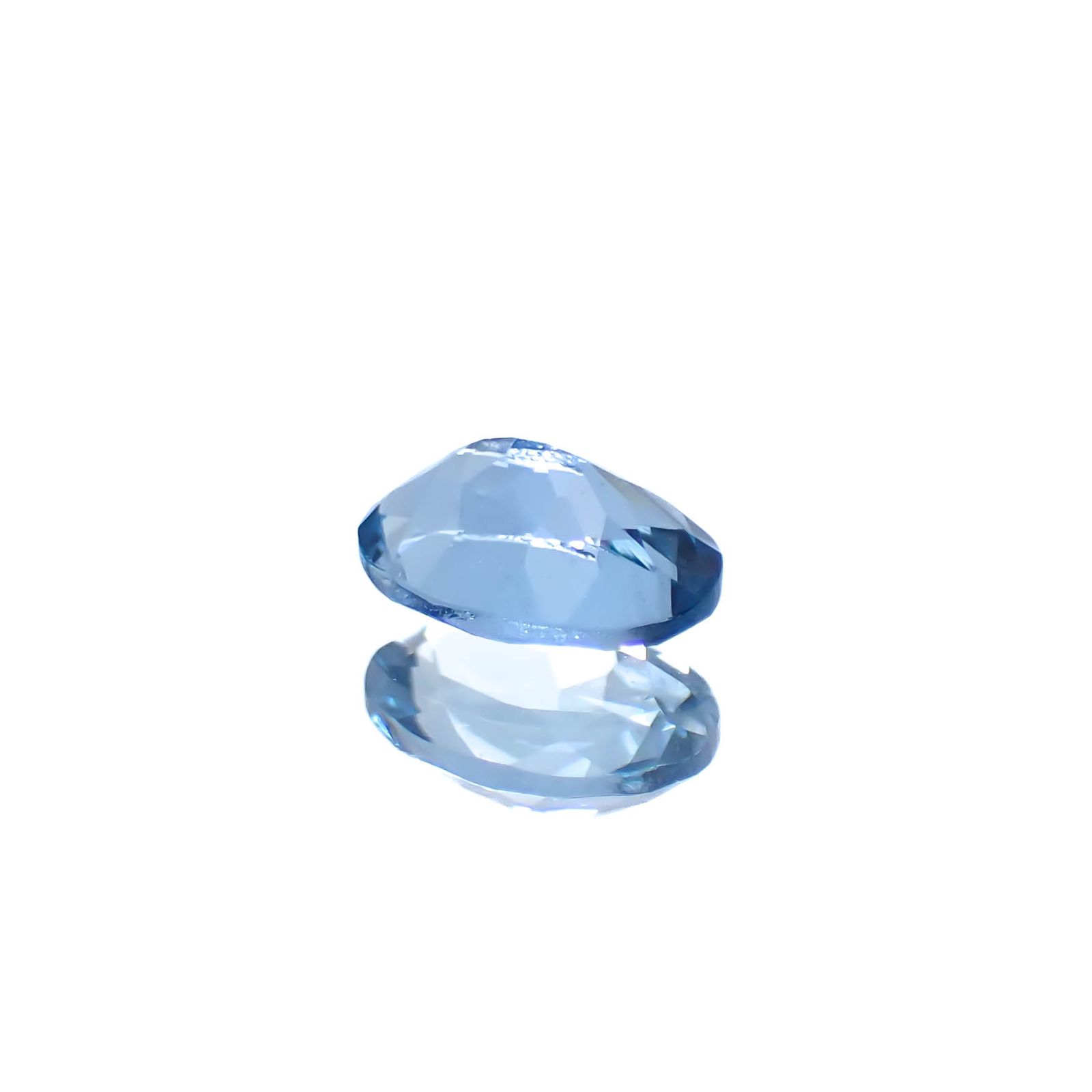 アクアマリン サンタマリアカラー ナイジェリア産 0.72ct [250329941]7x5mm前後