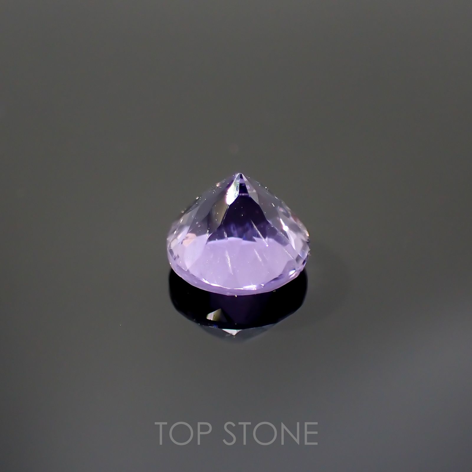 マリアライト(宝石名パープル・スキャポライト)スリランカ産 0.78ct 識別済[220114871]5.9x5.9mm前後