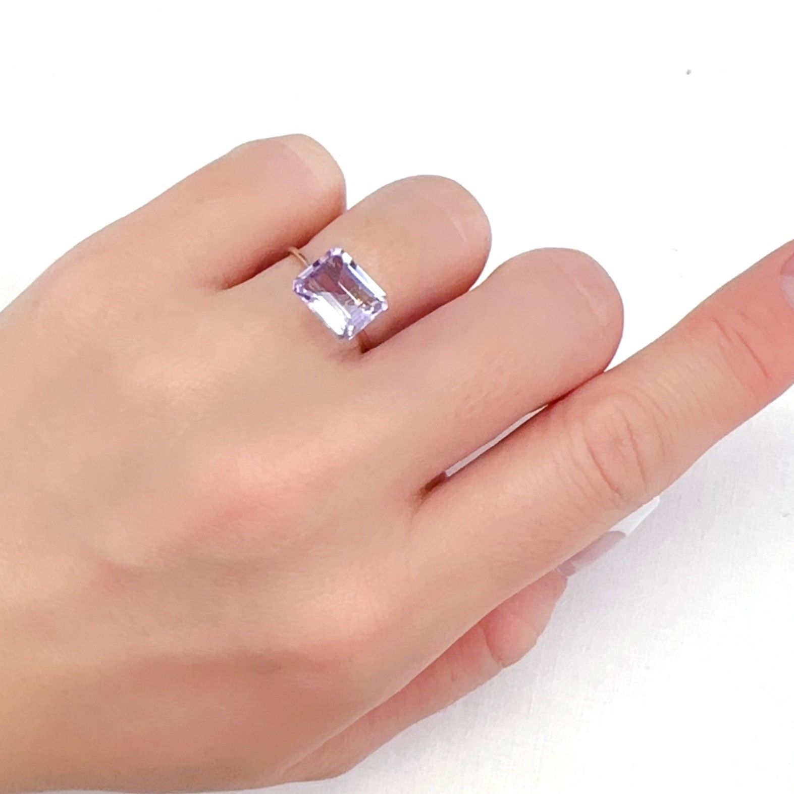 アワーグラスアメジスト モロッコ産 3.27ct[240125635]10.9x7.9mm前後