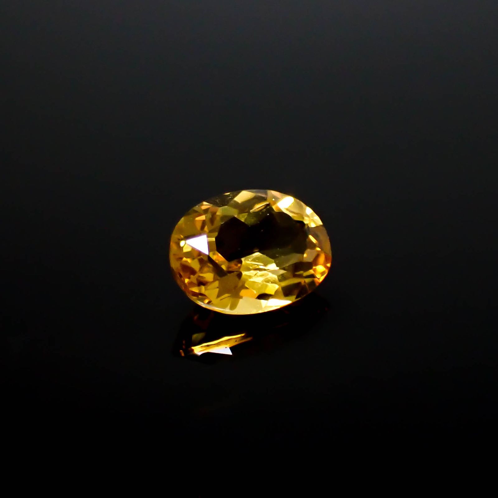 ゴールデンベリル(宝石名ゴールデン・ベリル)ブラジル産 1.09ct 識別済[250330163]8x6.1mm前後
