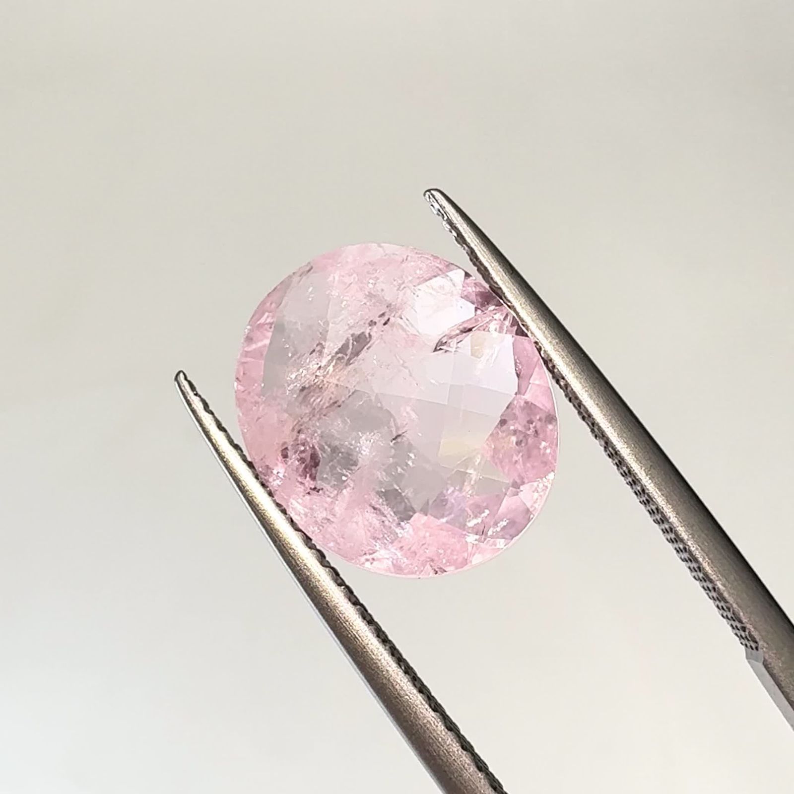 モルガナイト様確認ページ ◇チェッカーカット◇モルガナイト ブラジル産 5.26ct / 13.3x11.3mm