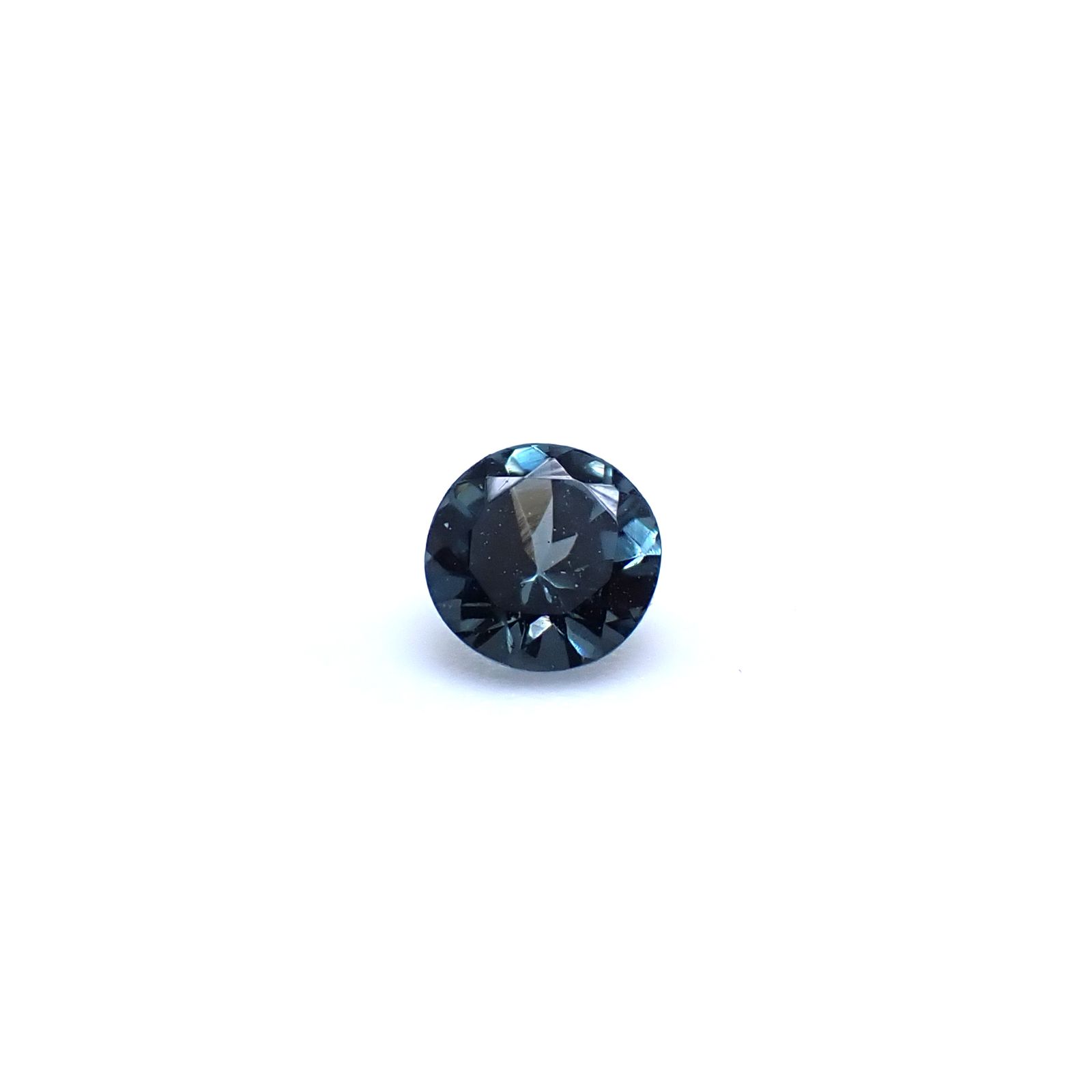 ブルーイッシュグレースピネル タンザニア産 0.20ct / 3.5x3.5mm前後 [260632523]