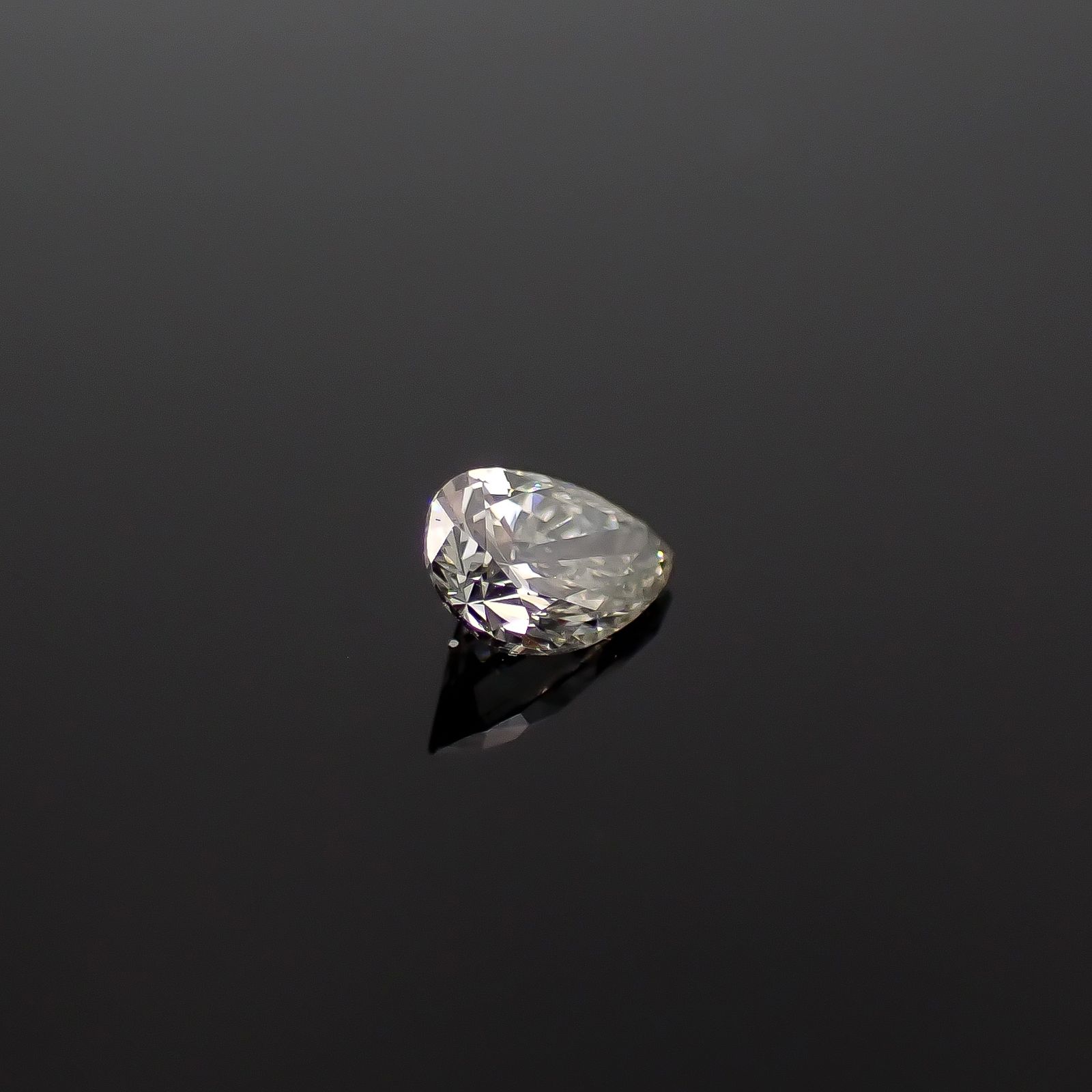 カメレオンダイヤモンド(グリーンダイヤモンド) SI-1 | LIGHT GRAY GREEN(宝石名ダイアモンド) ソ付(CGL) 0.156ct / 4.5x2.95mm前後 [260331942]