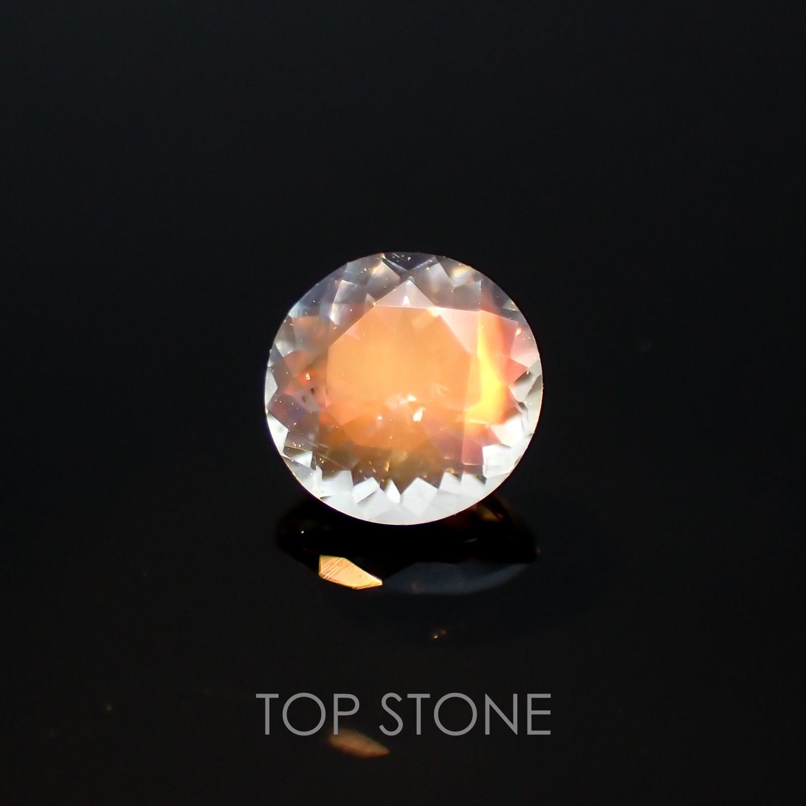 レインボームーンストーン(アンデシンラブラドライト) マダガスカル産 ルース 0.33ct[210310258]4.5×4.5mm前後