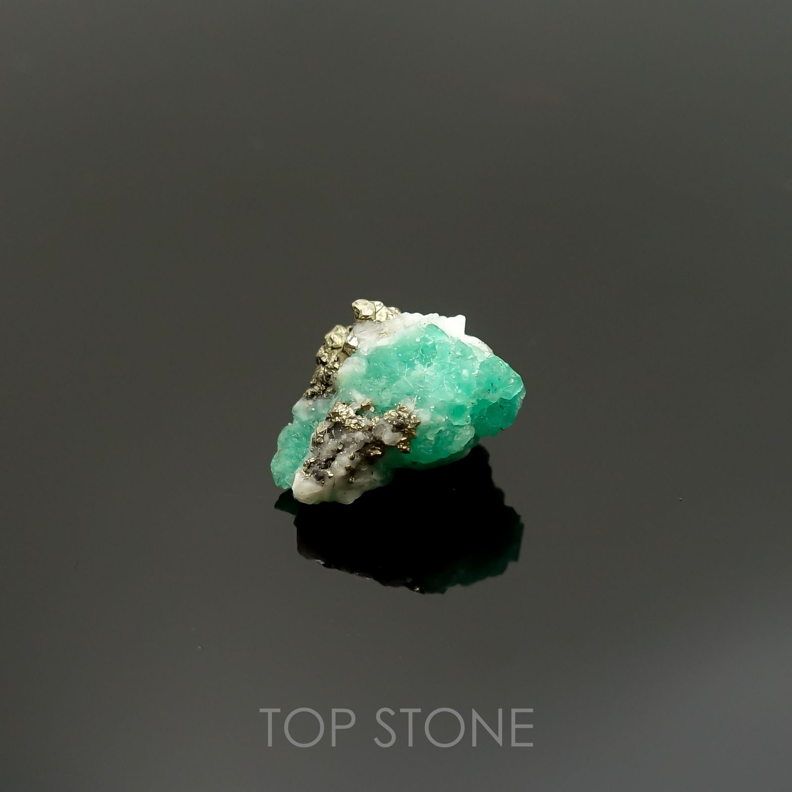 エメラルド原石 コロンビア産 6.66ct[220115497]13.2x10.2mm前後