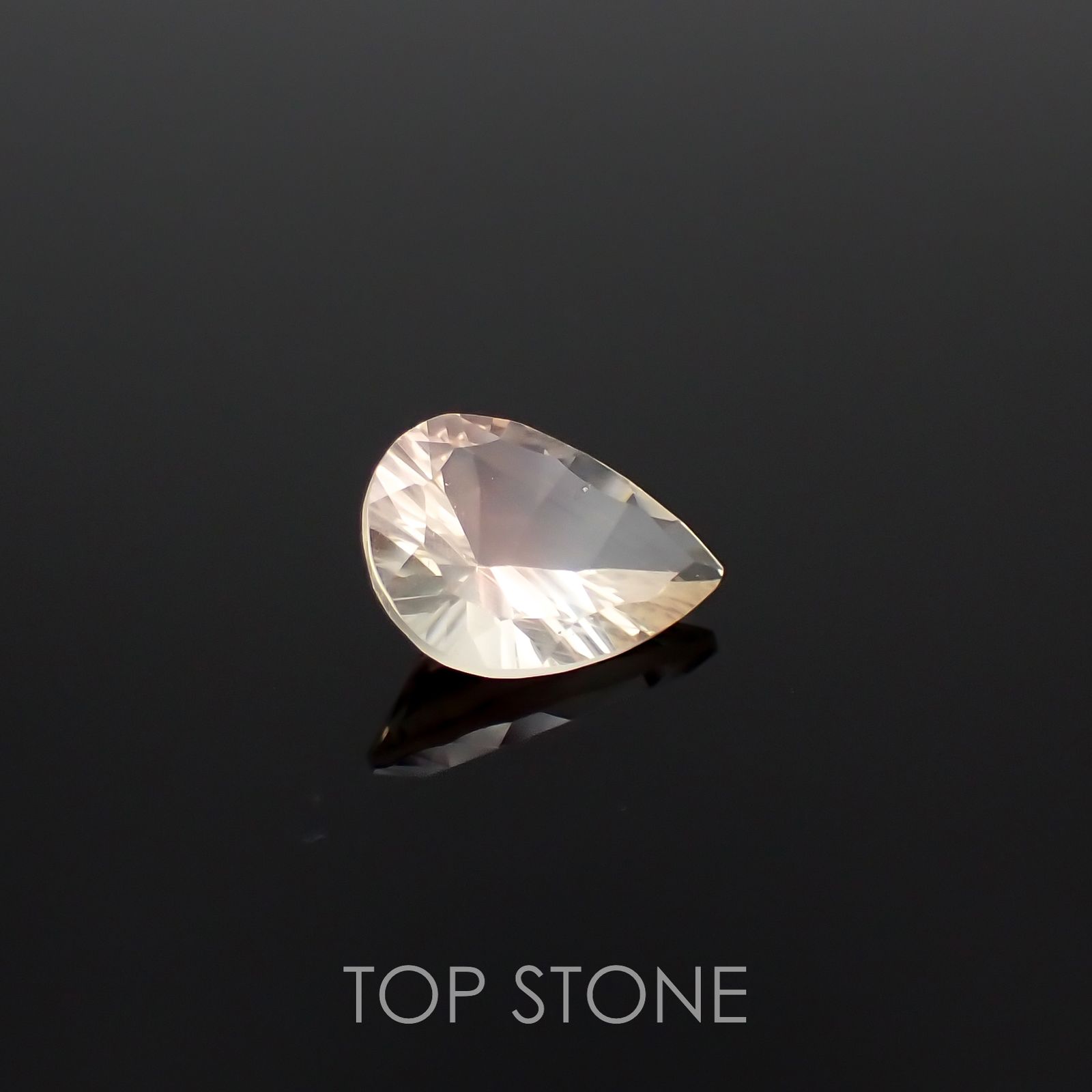 オレゴンサンストーン(宝石名ラブラドライト)アメリカ・オレゴン州産 1.44ct 識別済[230120125]10.1x7.2mm前後