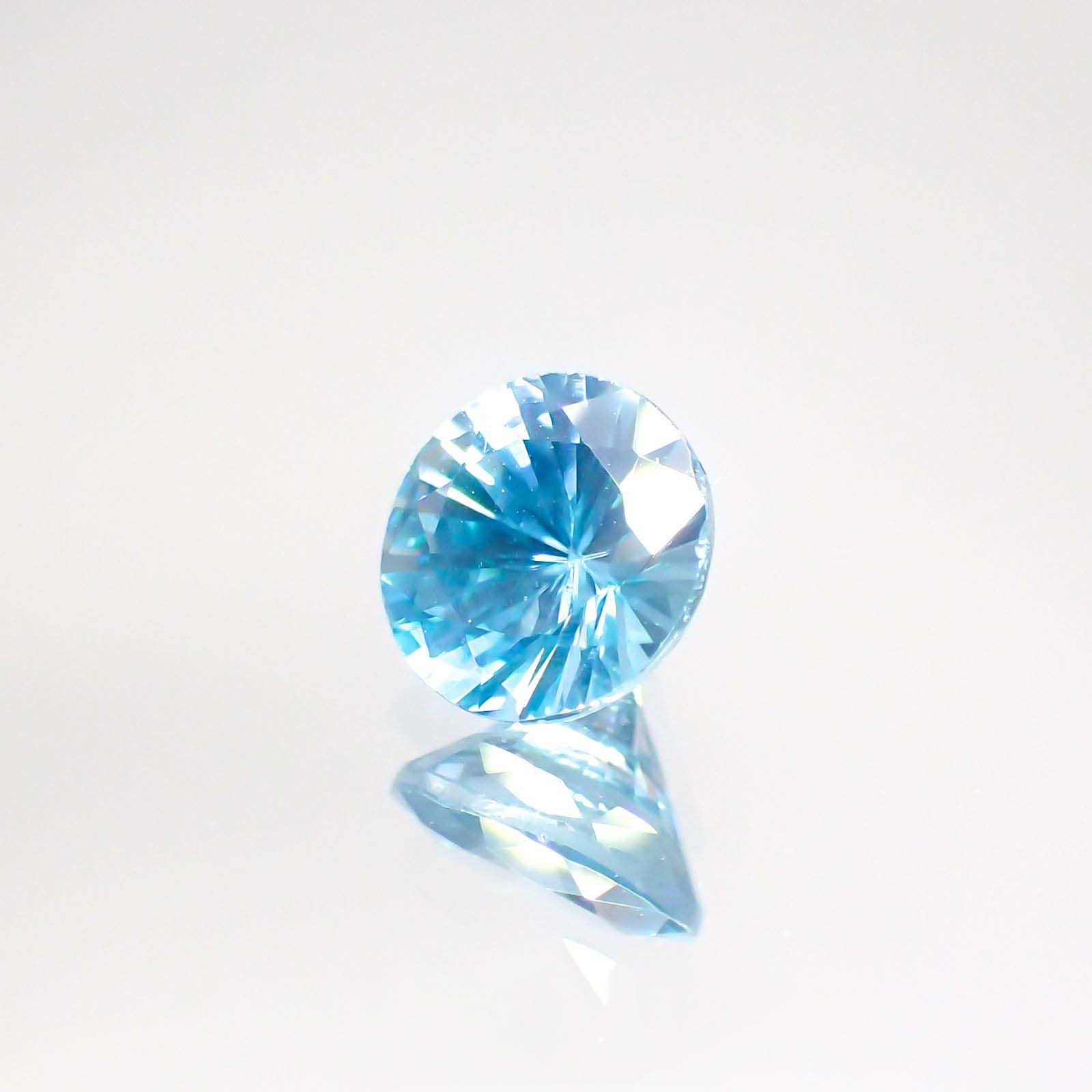 ブルージルコン(宝石名ジルコン) カンボジア産 1.21ct 識別済[211013439]6×6mm前後