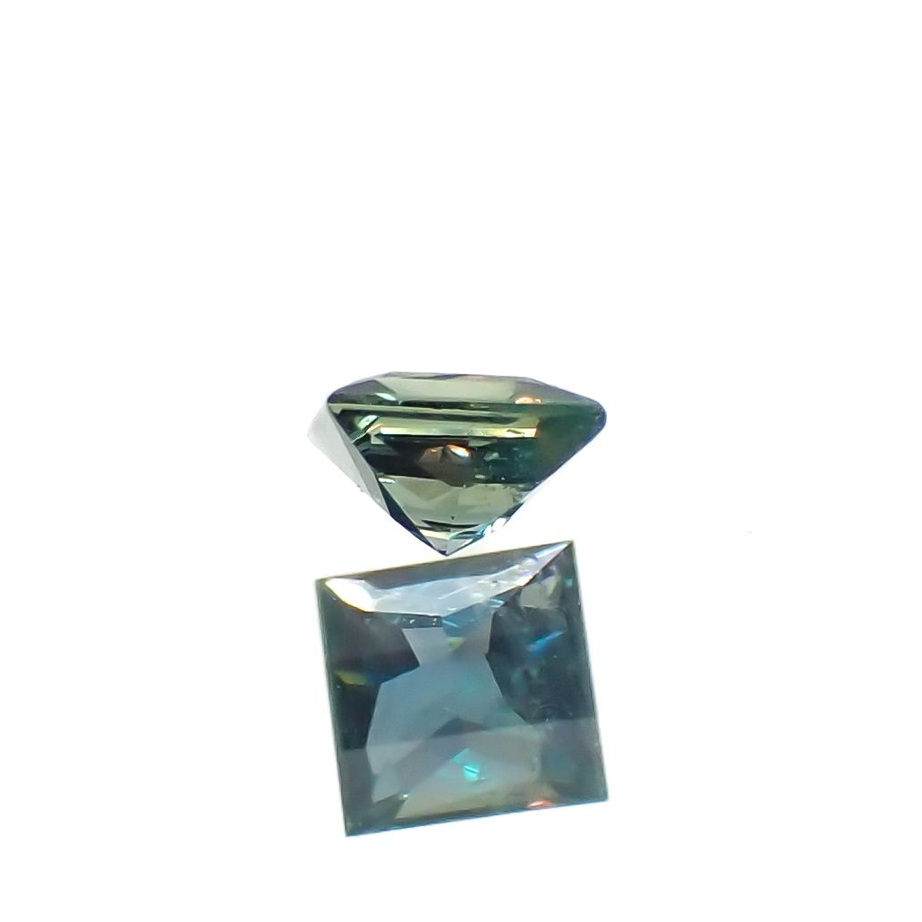 ◇プリンセスカット◇アレキサンドライト ブラジル産 0.097ct[230522058]2.5x2.5mm前後