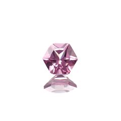 ◇ヘキサゴンカット◇カラーシフト マラヤガーネット(宝石名ガーネット)タンザニア産 0.70ct 識別済[220817563]5.1x5mm前後