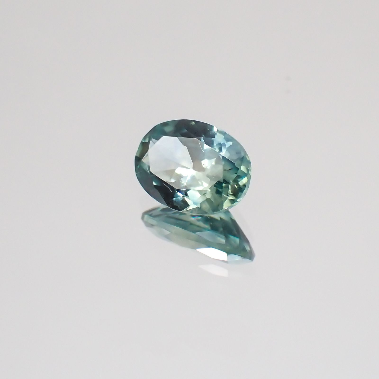 モンタナサファイア 0.73ct ルース-