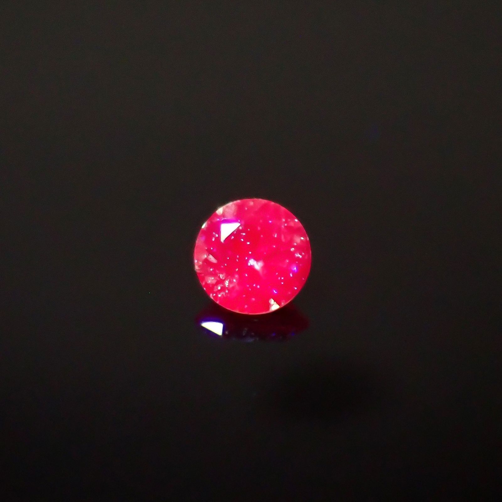 アレキサンドライト ロシア産 0.021ct [250329908]1.7x1.7mm前後