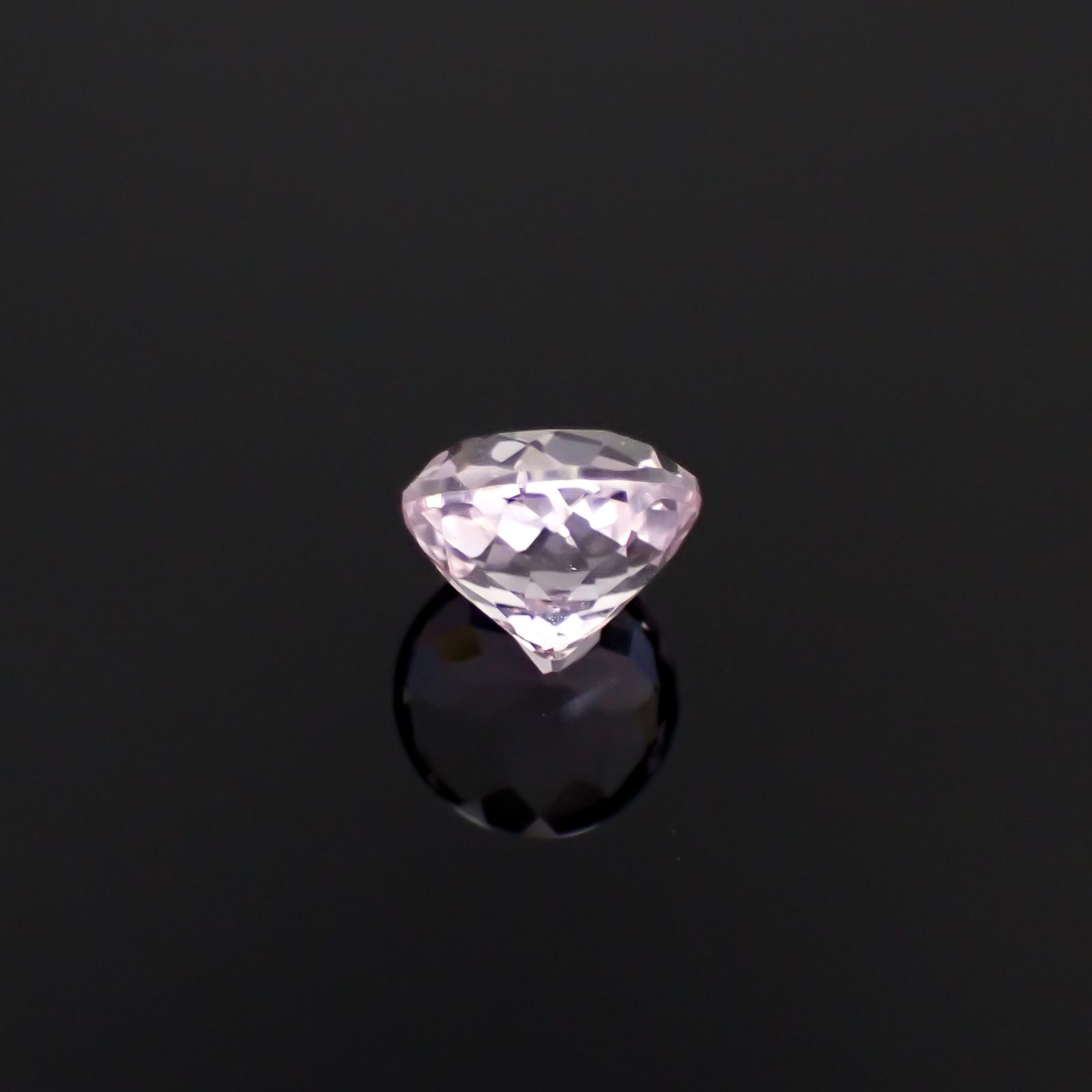クンツァイト アフガニスタン産 1.09ct[231224779]6.1x6.1mm前後