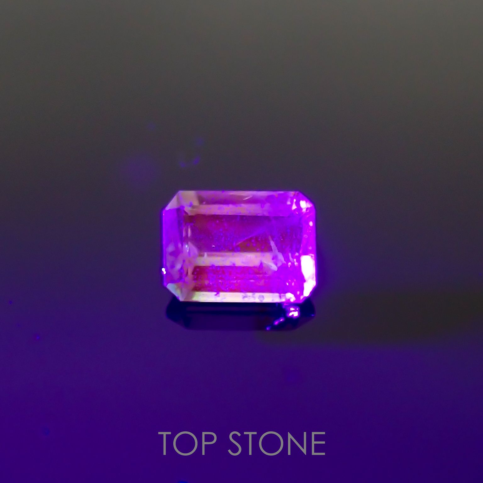 バイカラーツァボライト(宝石名グリーン グロッシュラー・ガーネット) タンザニア産 1.12ct 識別済[210711914]6.6×5mm前後