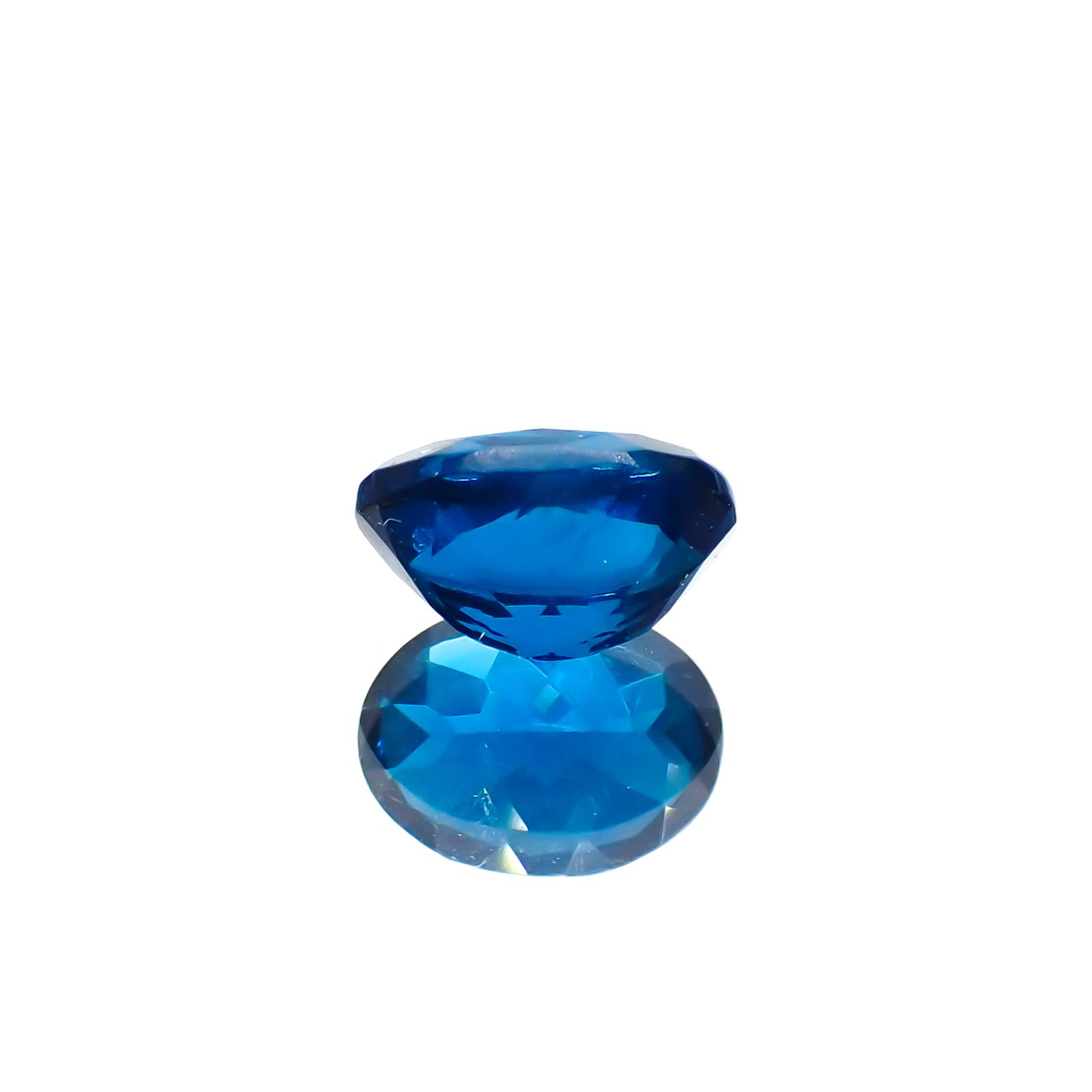 ディープブルーアパタイト  マダガスカル産 0.90ct[230421660]6.8x5mm前後
