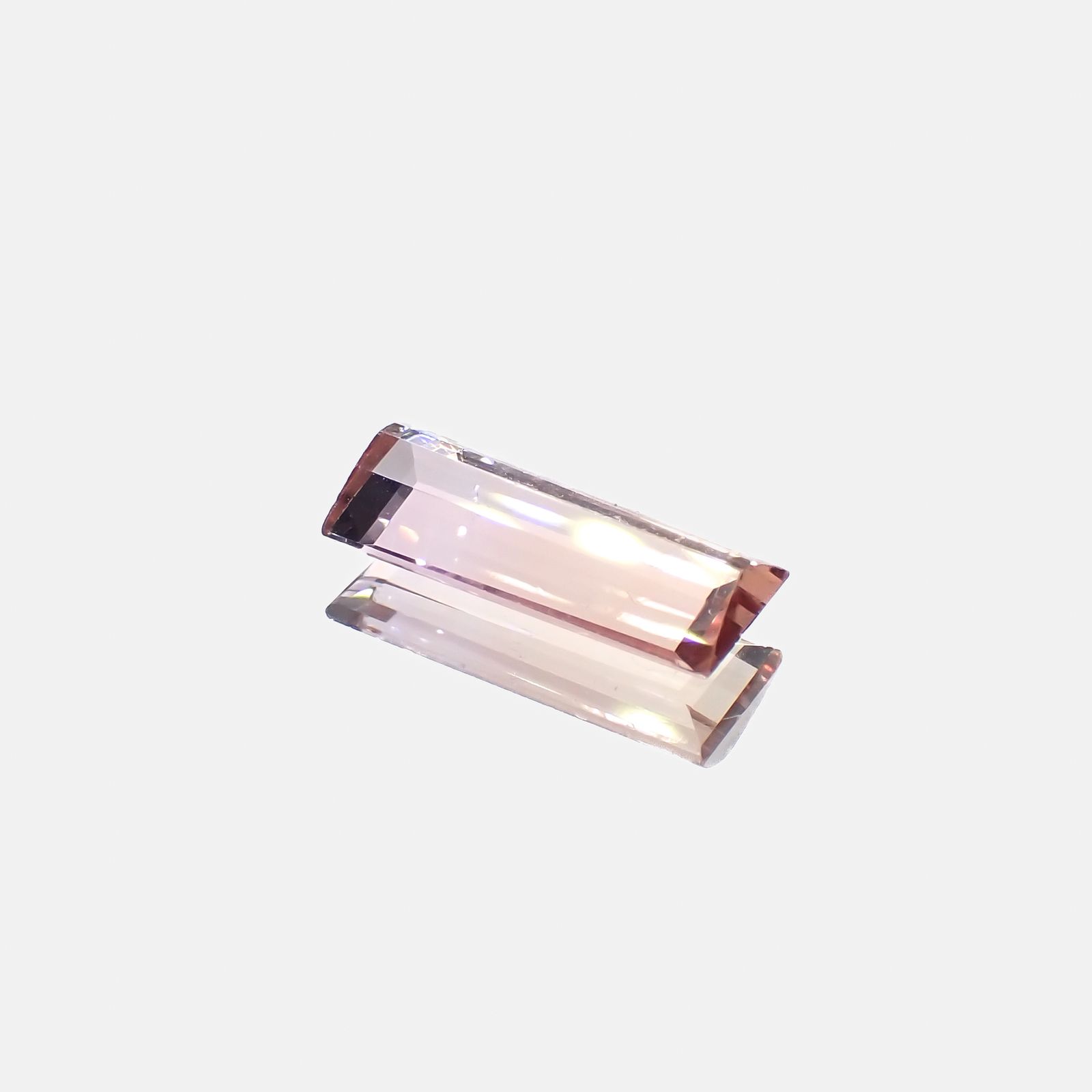 バイカラートパーズ ブラジル産 1.12ct[231023708]10.1x4.2mm前後