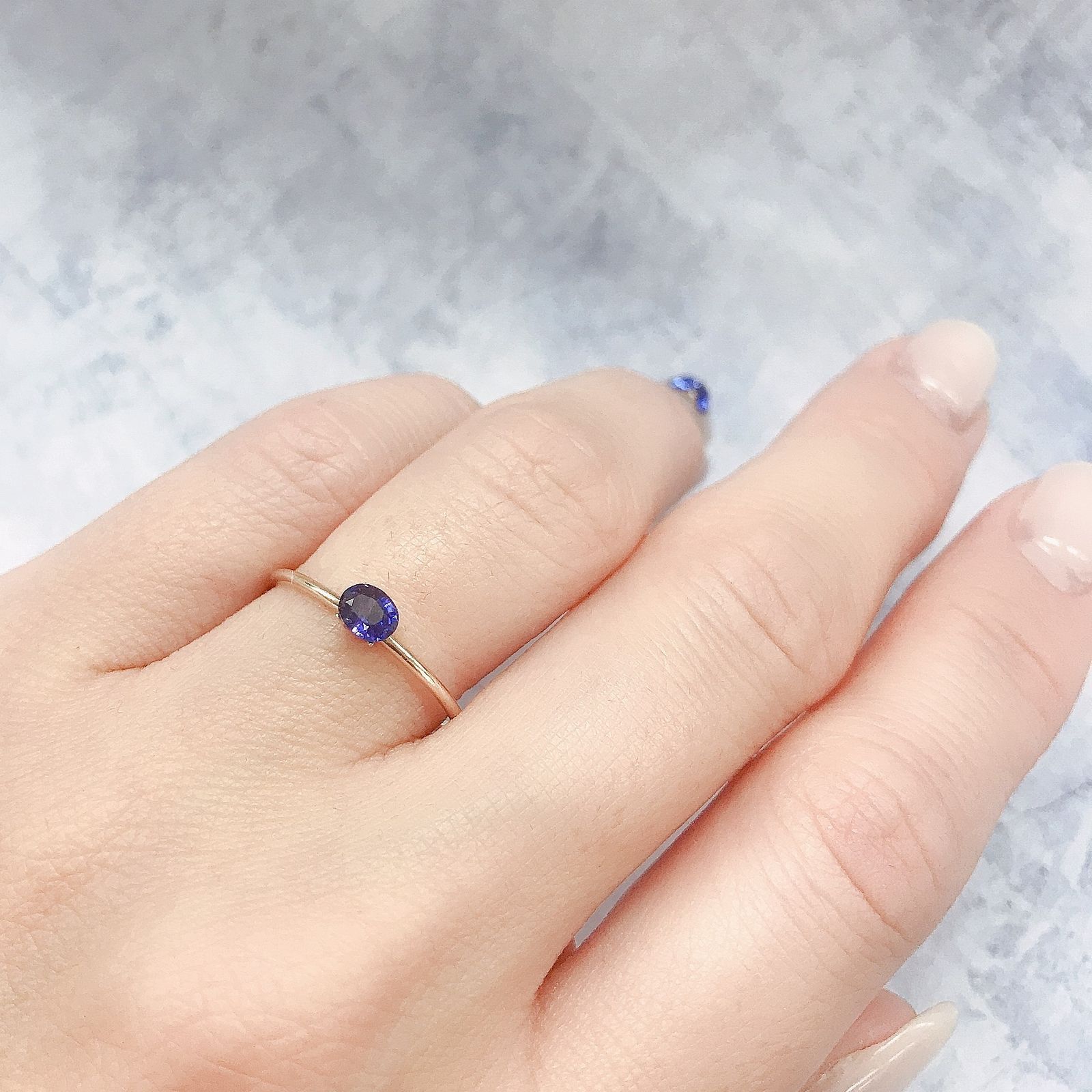 バイカラーサファイア(宝石名サファイア)タンザニア産 0.30ct 識別済[220616191]4.3x3.3mm前後