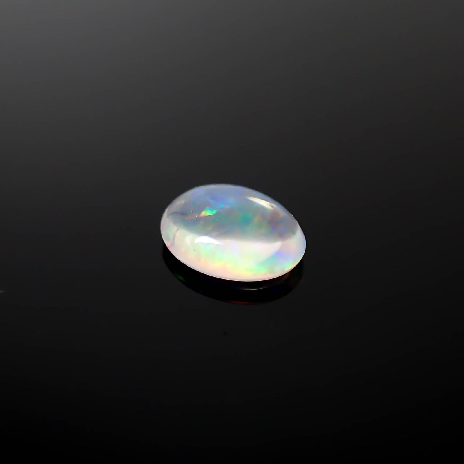 ウォーターオパール メキシコ産 0.40ct[240929084]6.9x5.5mm前後