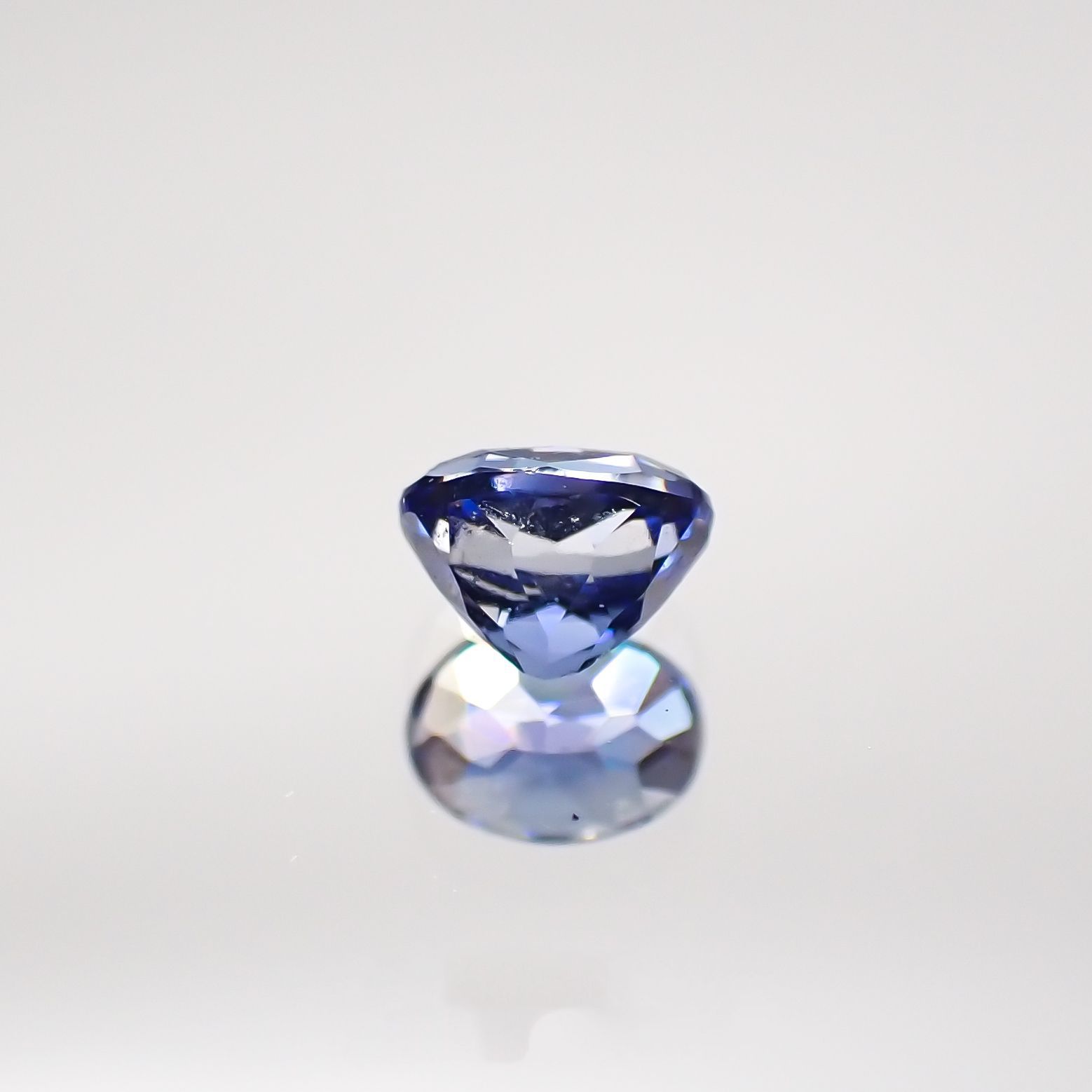 ベニトアイト(宝石名ベニトアイト) アメリカ・カリフォルニア産 0.13ct 識別済[210711650]3.2×2.3mm前後