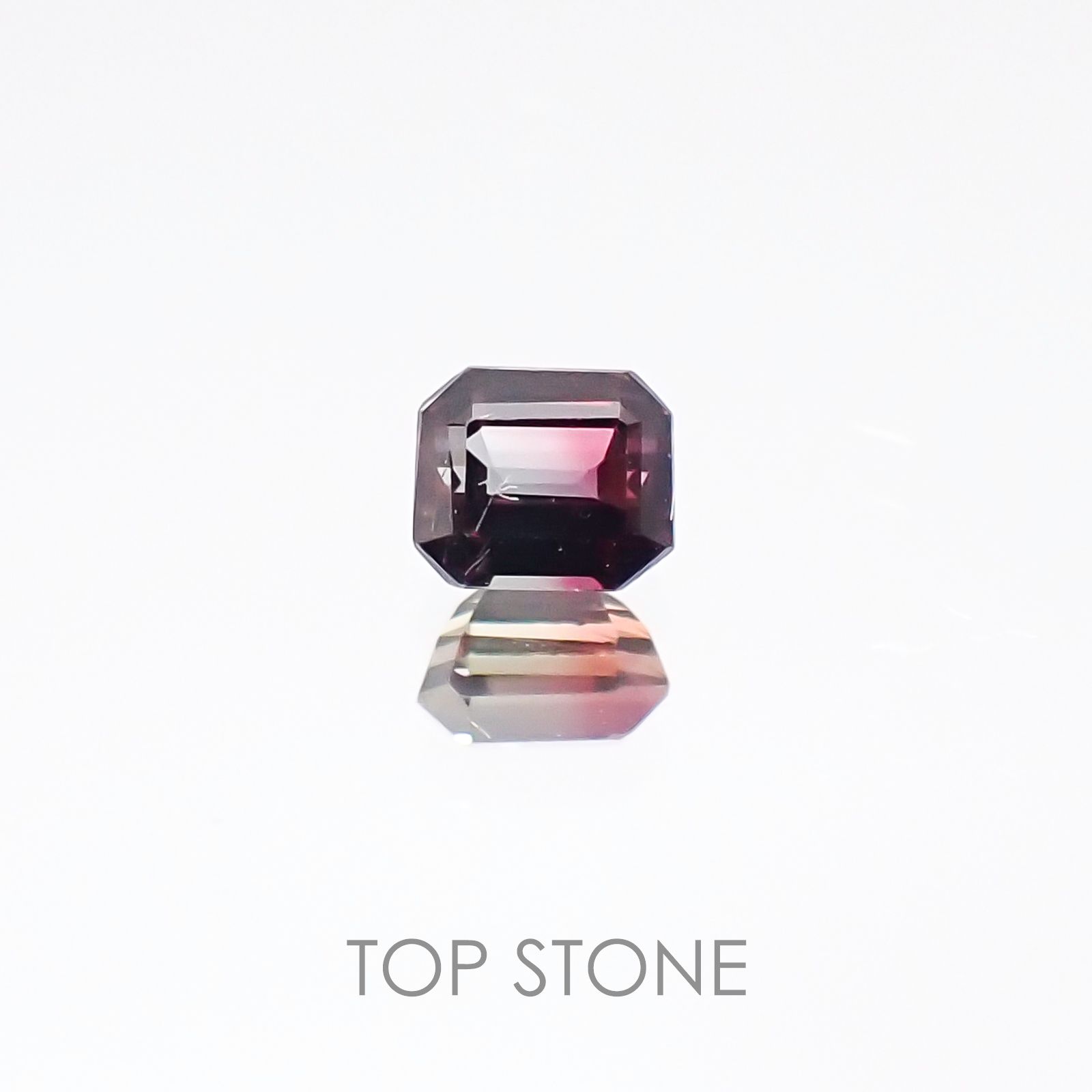 バイカラーサファイア タンザニア産 ルース 0.19ct[20106696]3.1×2.7mm前後
