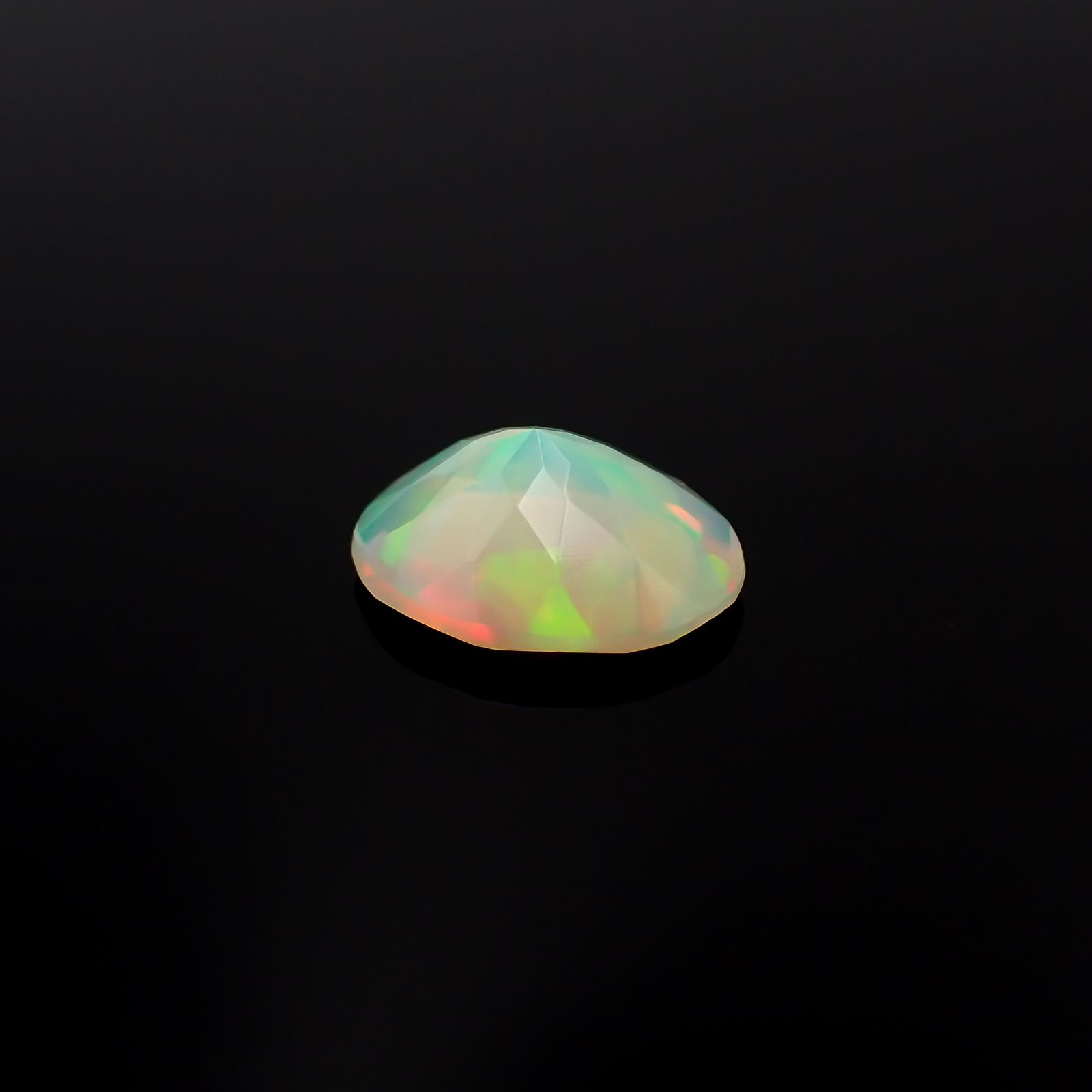 エチオピアオパール エチオピア産 1.13ct[230421411]9.9x8.1mm前後