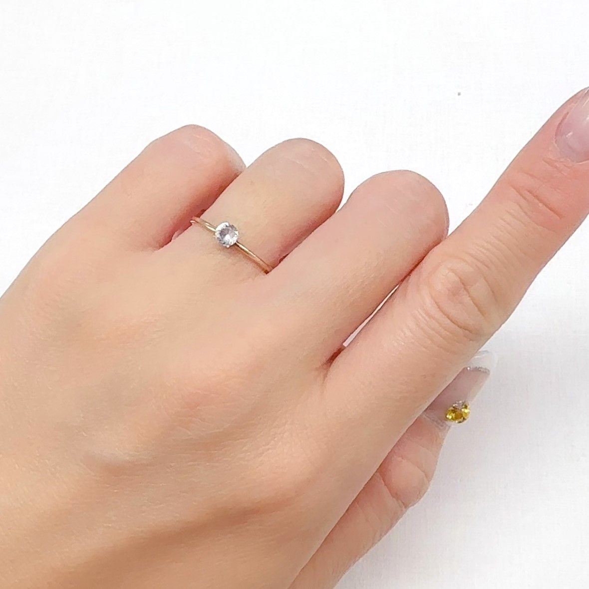 カタプレイアイト(宝石名カタプレイアイト)カナダ産 0.179ct ソ付(日独)[240728565]3.91x3.93mm前後