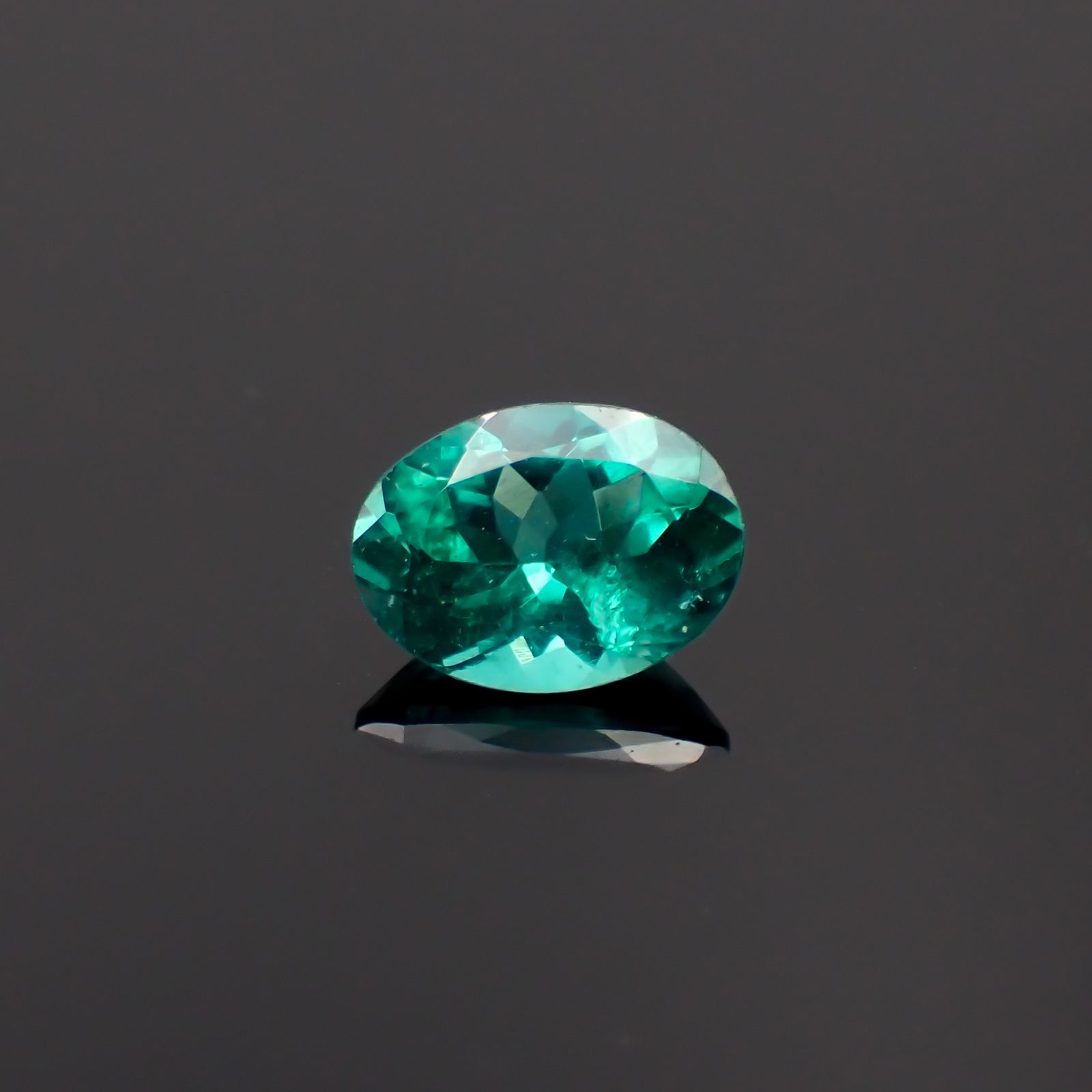 ノーブルモロキサイト マダガスカル産 1.17ct[230522125]7.9x5.9mm前後