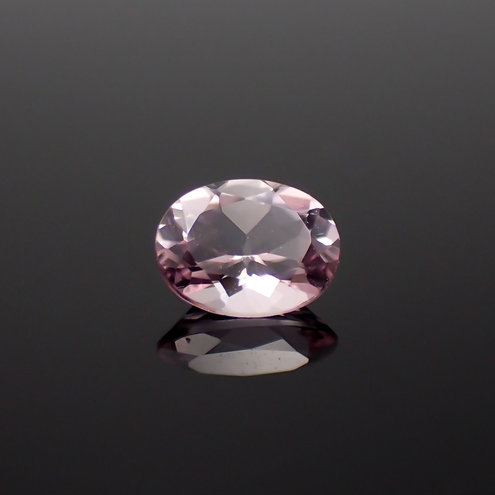 モルガナイト モザンビーク産 0.28ct[230923354]5.1x4mm前後