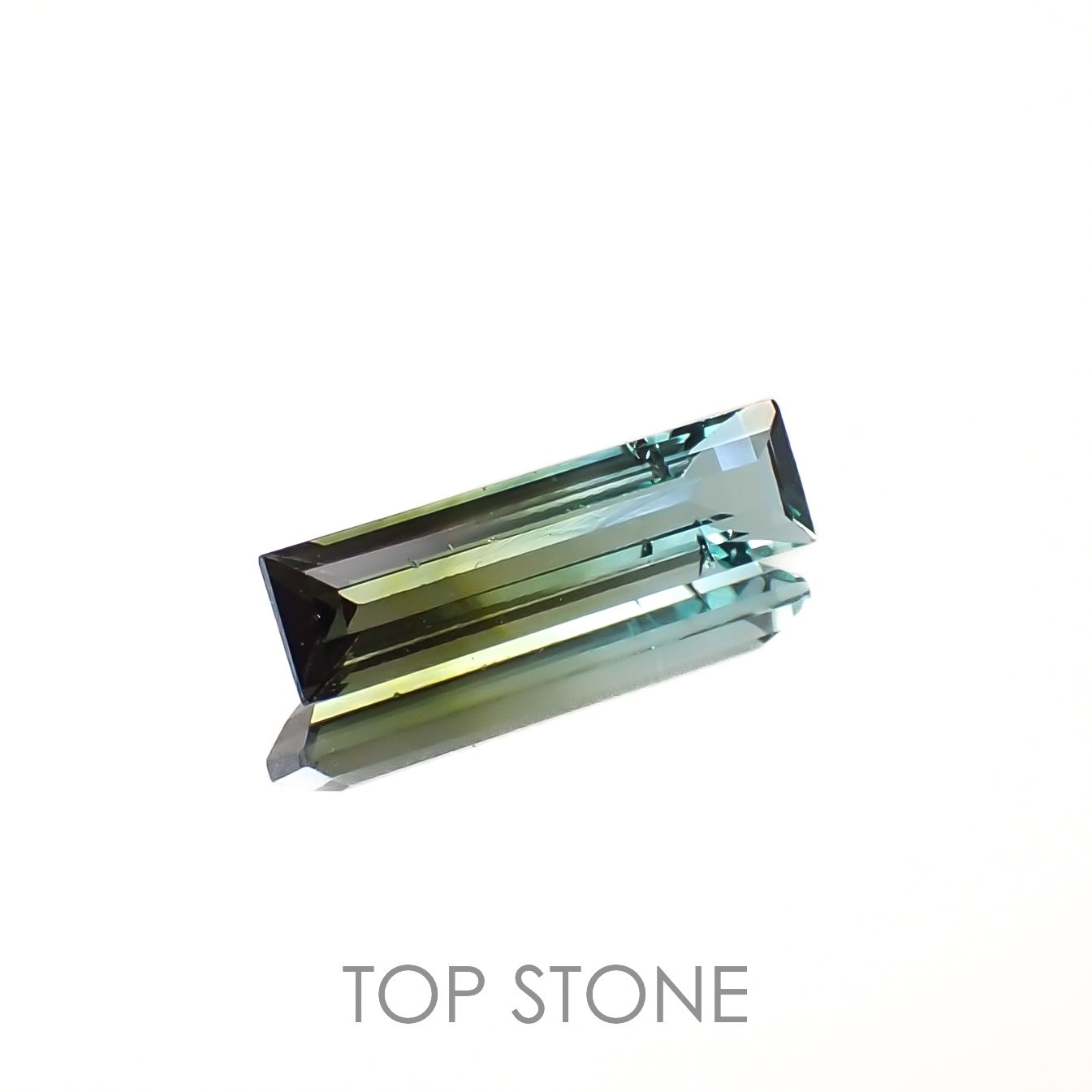バイカラートルマリン コンゴ民主共和国産 1.33ct[230220534]13.2x3.5mm前後