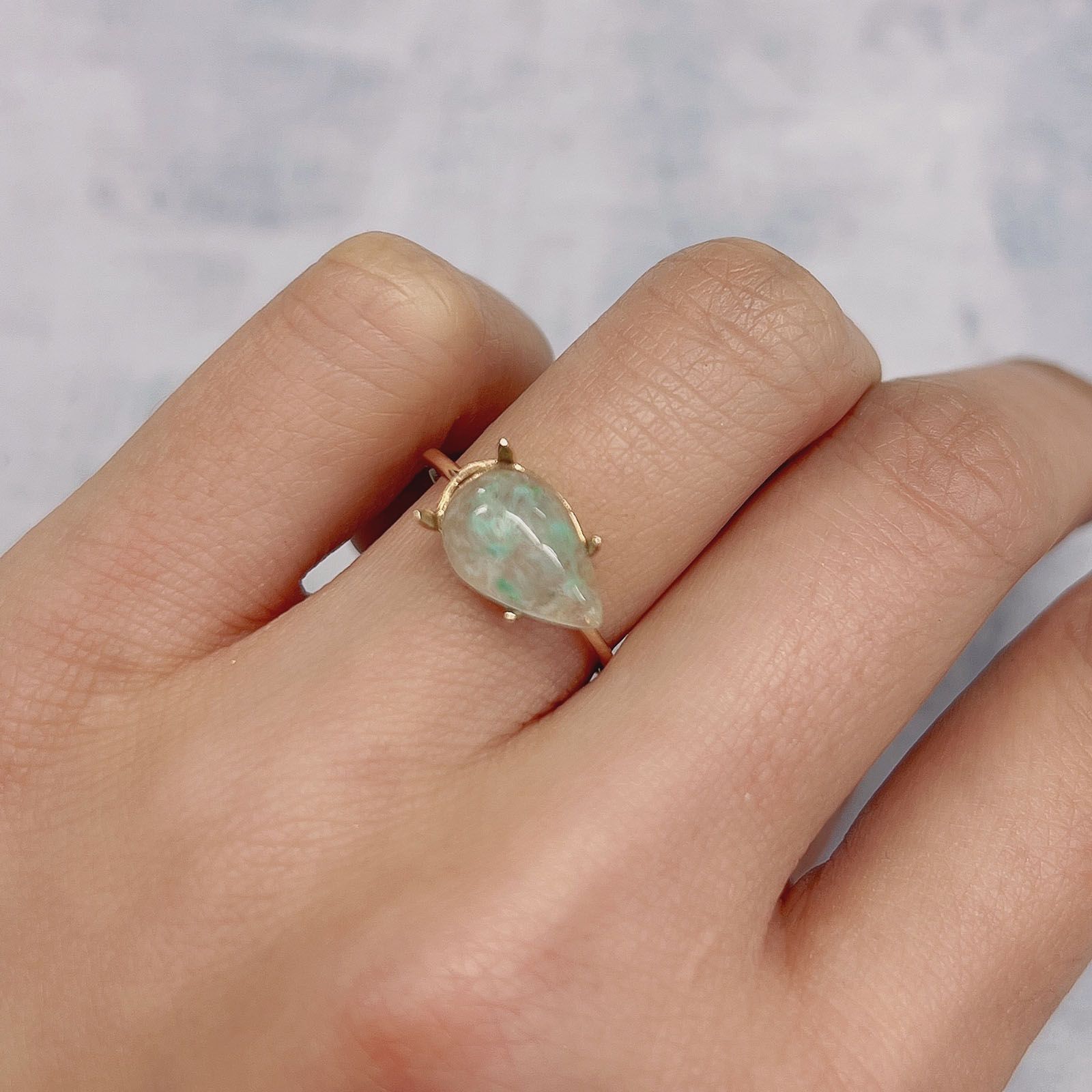 アホイト(宝石名アホアイト イン クォーツ) 南アフリカ・メッシーナ鉱山産 2.21ct 識別済[19111848]11.6×7.5mm前後