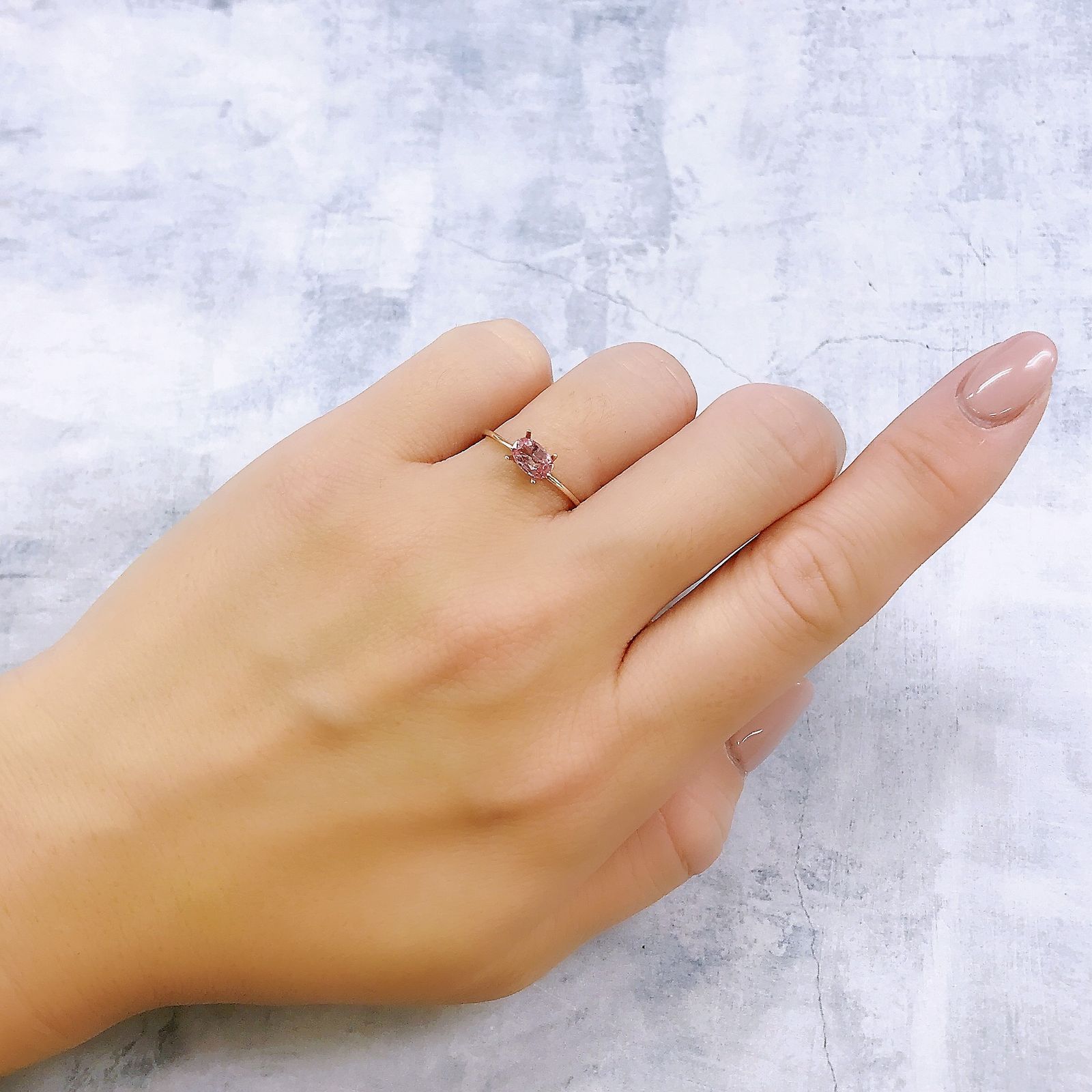 パパラチャサファイア(宝石名サファイア/別名パパラチャ・サファイア)スリランカ産 0.575ct ソ付(DGL)[221219217]6.25x3.9mm前後