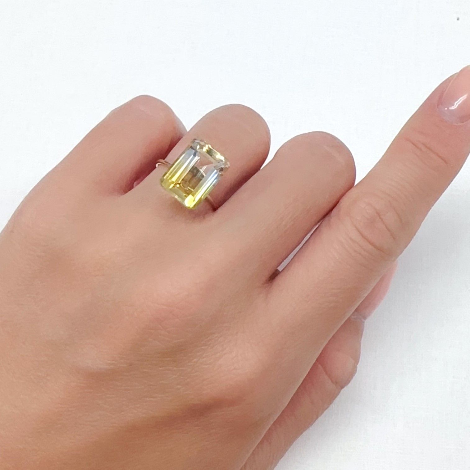 バイカラーシトリン ブラジル・ミナスジェライス州産 6.73ct[240326461]13x9.4mm前後