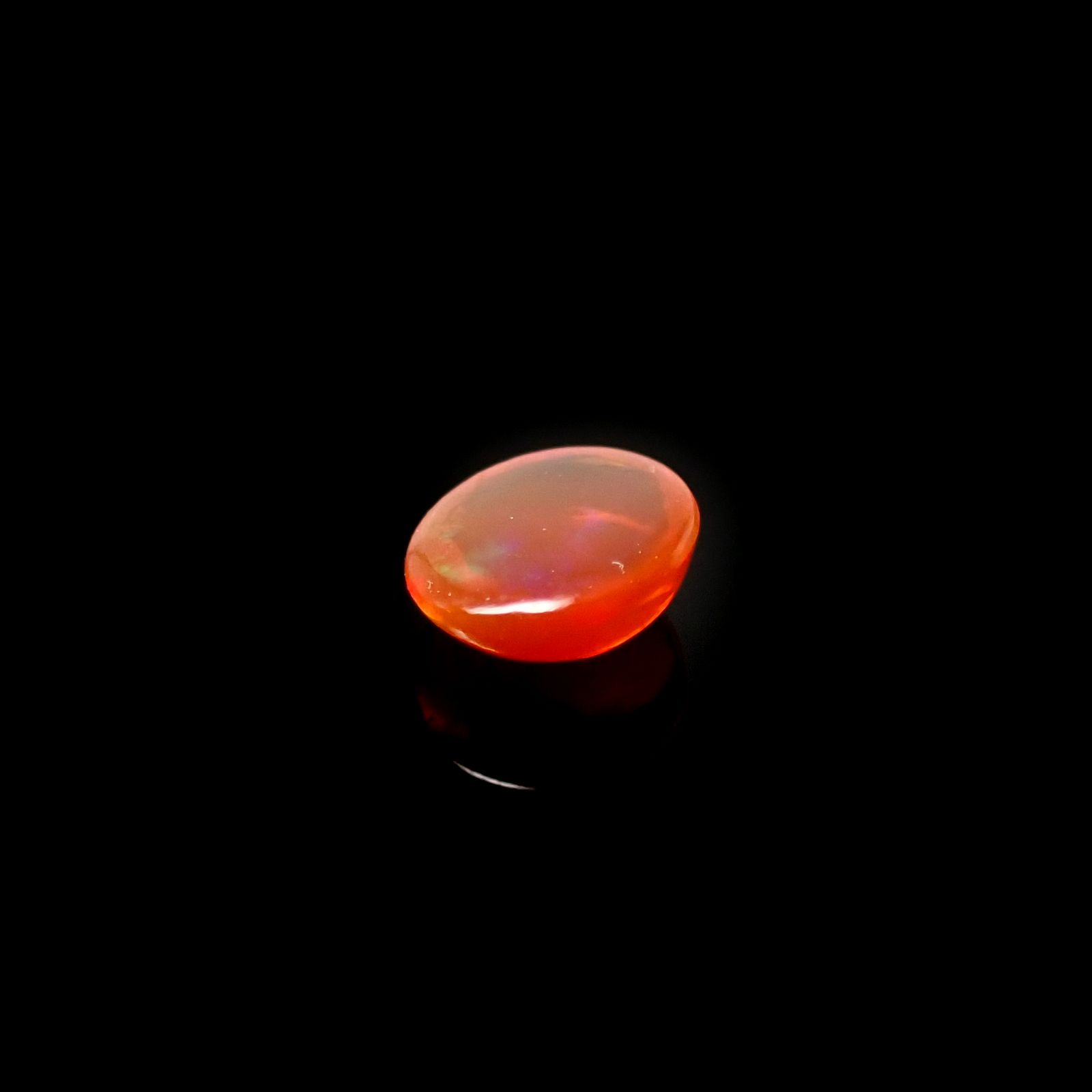 ファイヤーオパール メキシコ産 0.17ct[240326748]4.4x3.9mm前後