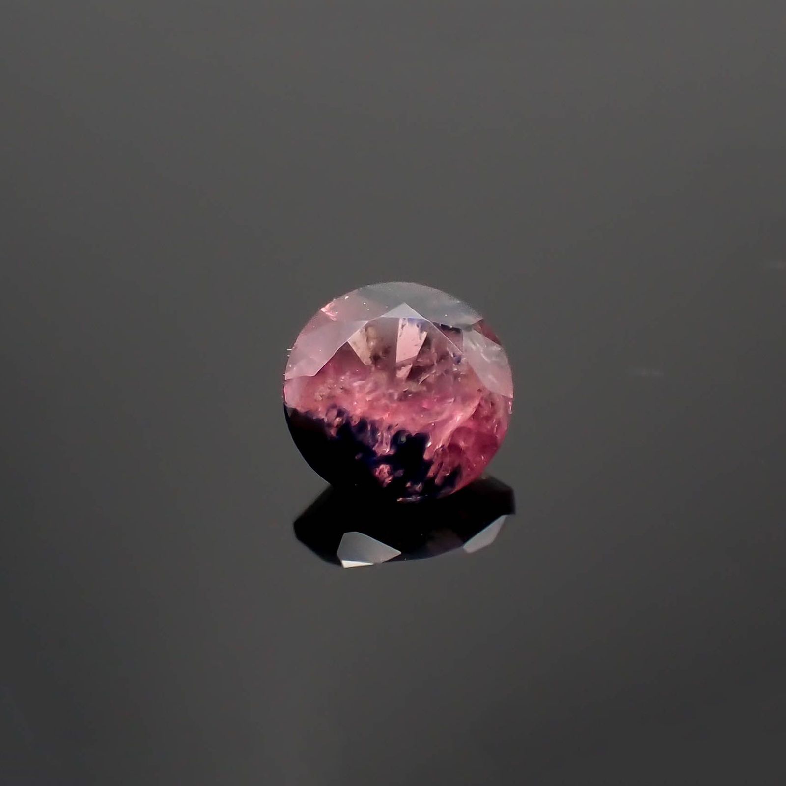 ウィンザーサファイア タンザニア・ウィンザー産 0.37ct[230120010]4.2x4.2mm前後