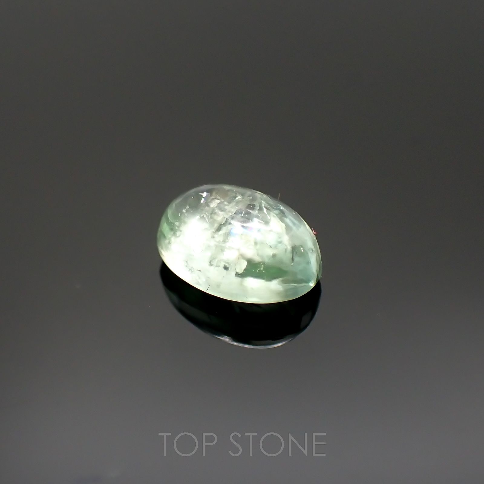 ミントガーネット(宝石名グロッシュラー・ガーネット)タンザニア産 1.16ct 識別済[220917752]6.8x5mm前後