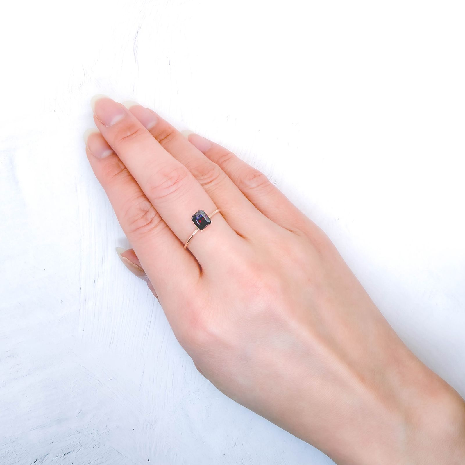 キュープライト単結晶 コンゴ民主共和国産 1.42ct / 6.1x5.1mm前後 [260331947]