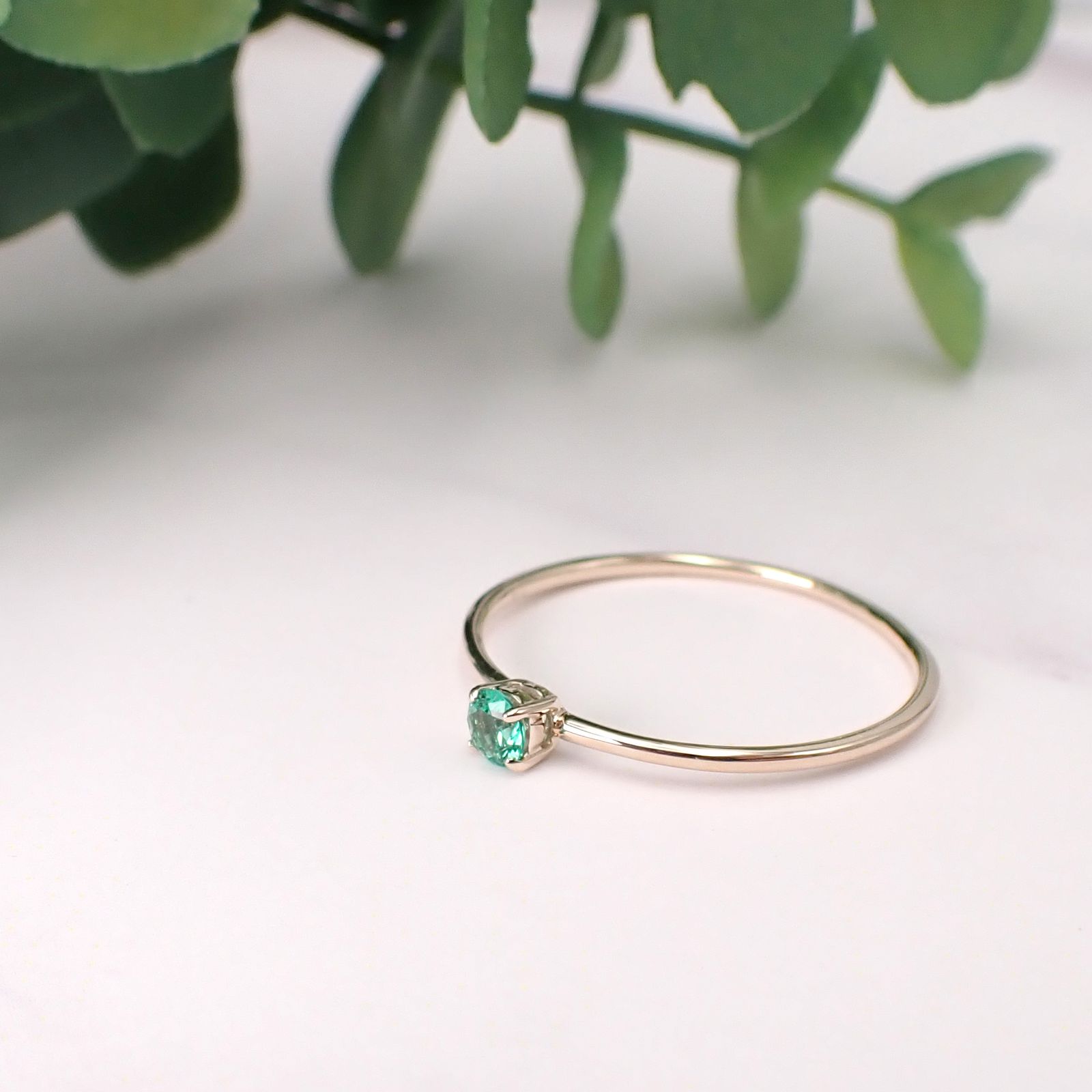 リング空枠：石留め▶ノンオイルエメラルド（お客様製作例）