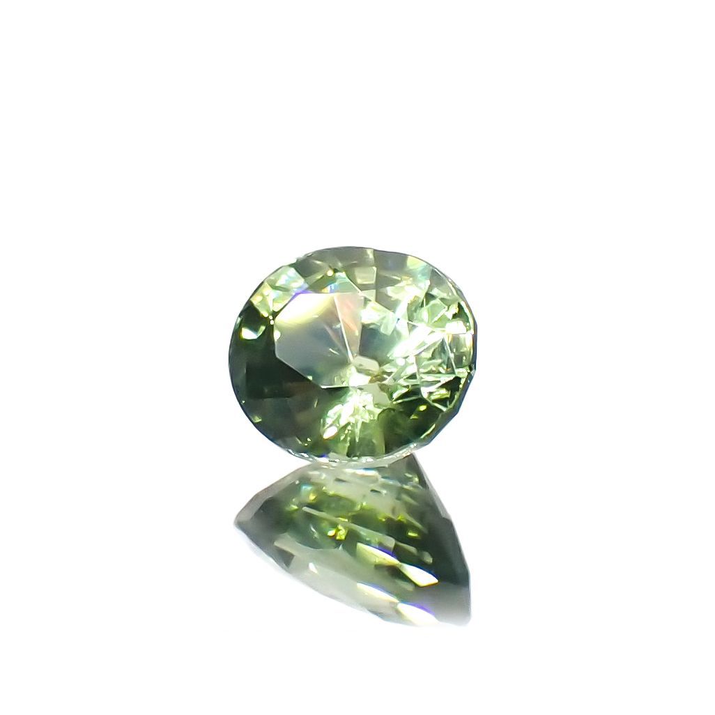 グリーンジルコン(宝石名ジルコン)スリランカ/カンボジア産 0.75ct 識別済[230220688]5.4x4.6mm前後