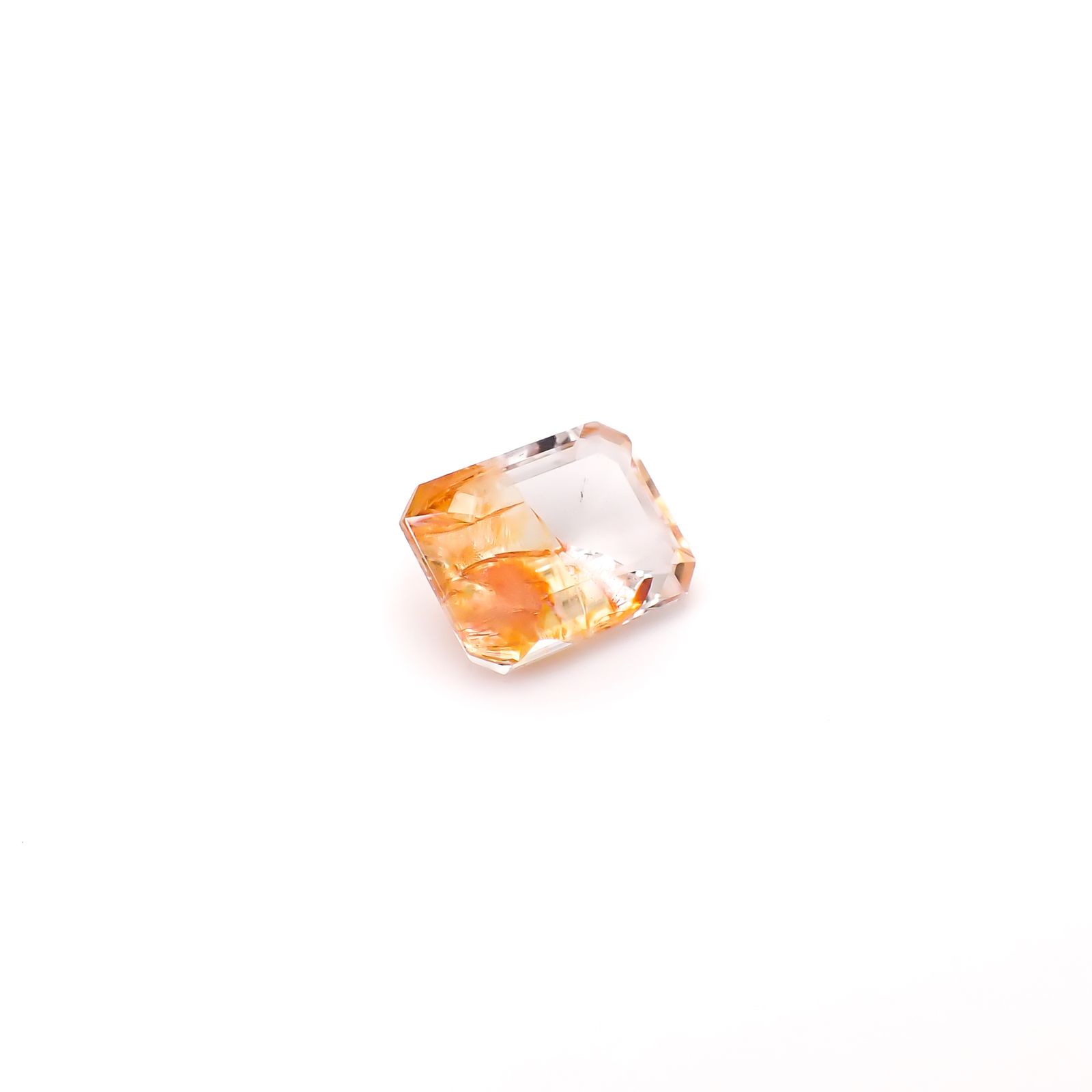 オーロラクォーツ ブラジル産 3.89ct / 11.1x8.7mm前後 [260331888]
