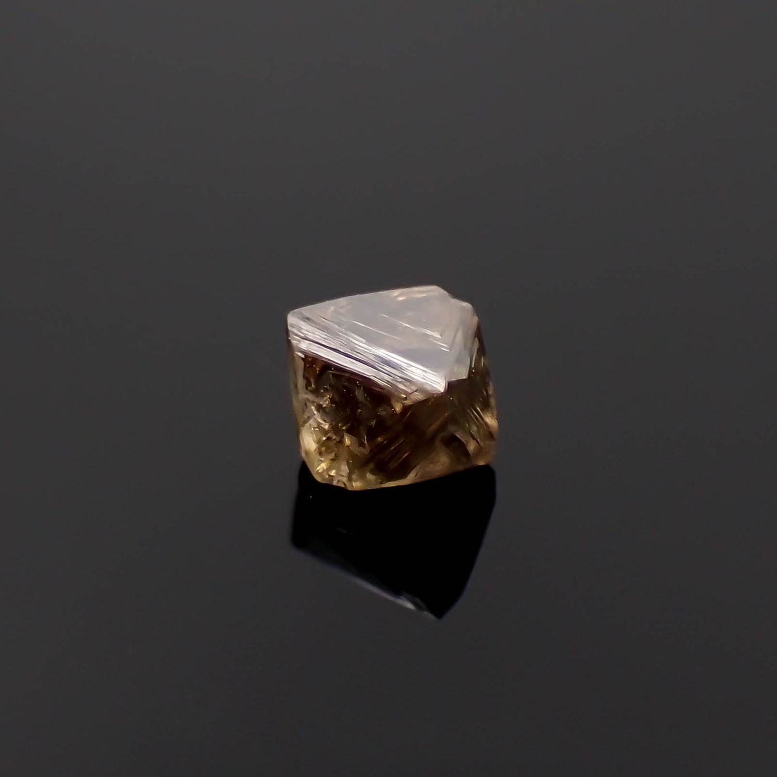 ソーヤブルダイヤモンド原石 0.49ct[230119760]4.3x4.2mm前後