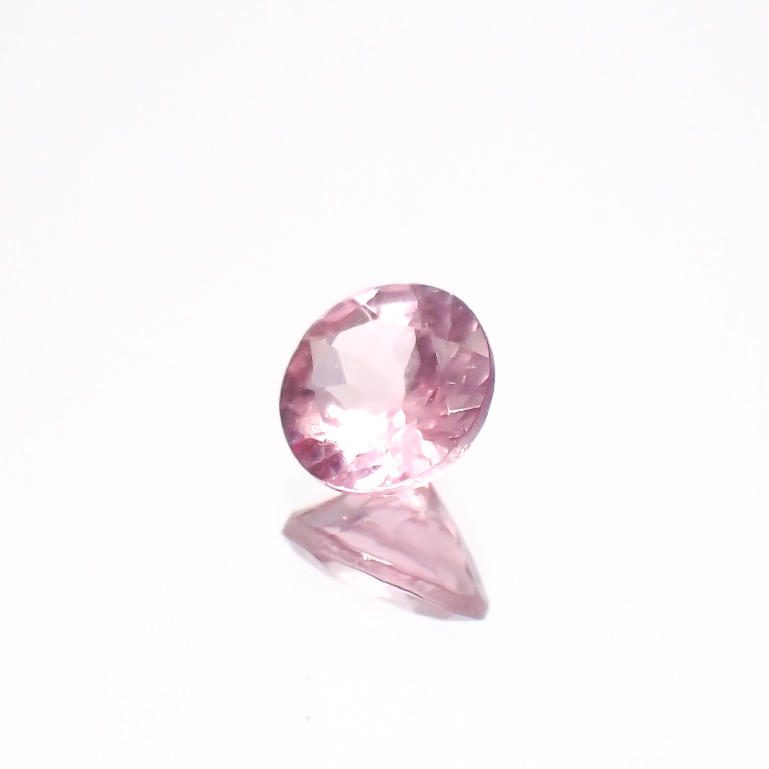 シルキーピンクスピネル タンザニア産 0.47ct[231224950]4.9x4.9mm前後