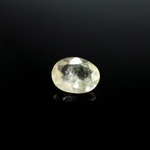 リビアングラス 発見地：エジプト・リビア砂漠 2.84ct / 12x8.9mm前後 [251131303]