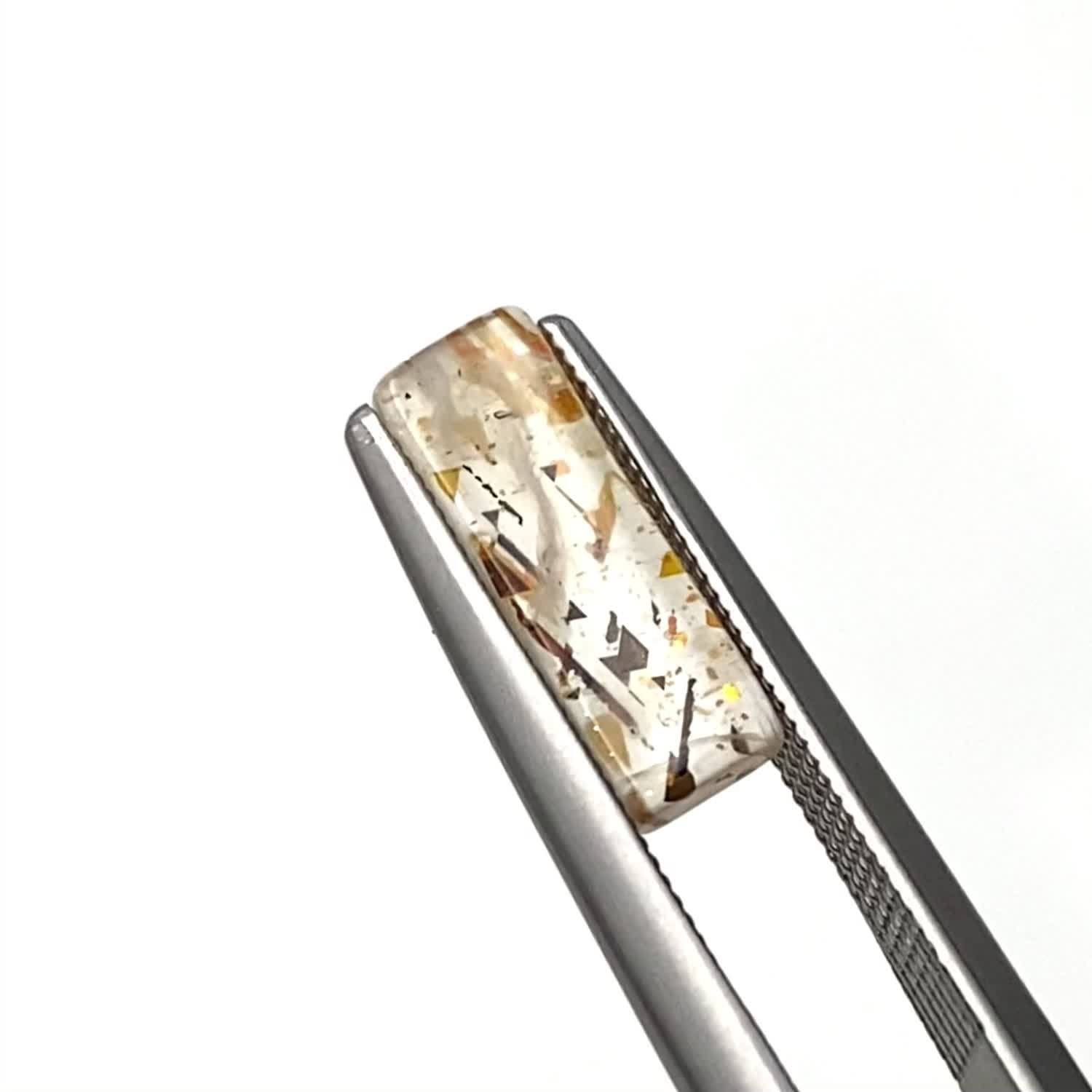 レインボーラティスサンストーン オーストラリア産 1.31ct / 12.4x4