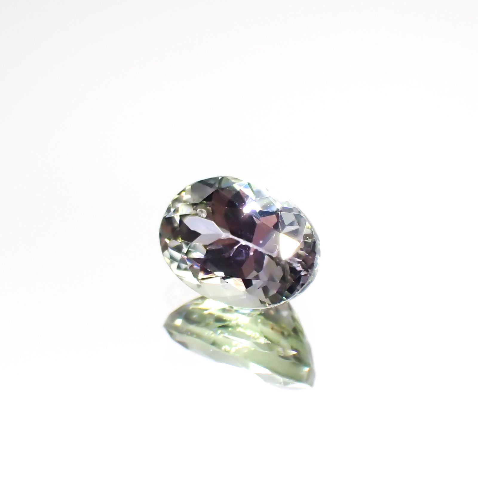 バイカラータンザナイト(宝石名バイカラー・ゾイサイト) タンザニア産 1.09ct 識別済[210912648]7.3×5.2mm前後