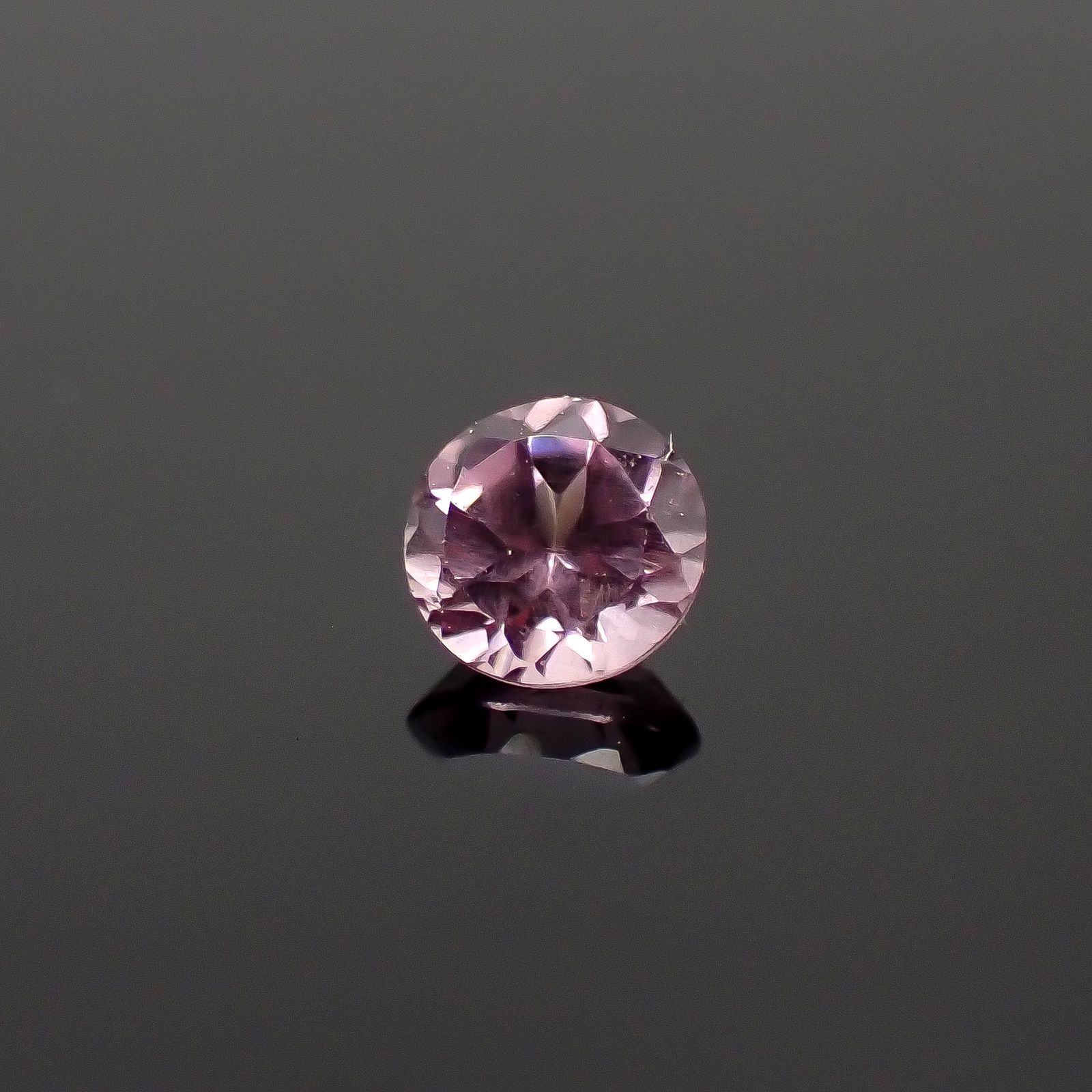 ドラゴンガーネット タンザニア産 0.23ct[240427281]3.5x3.5mm前後